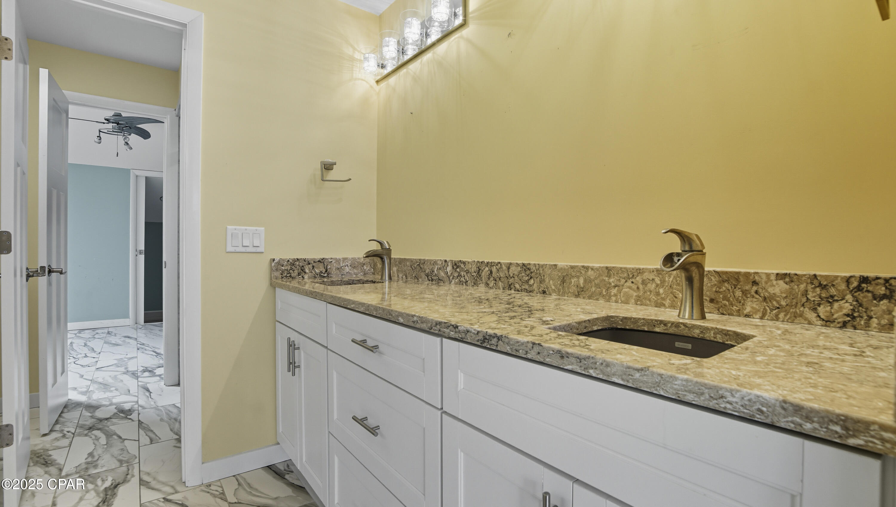 Image 20 For 8730 Thomas Drive 113