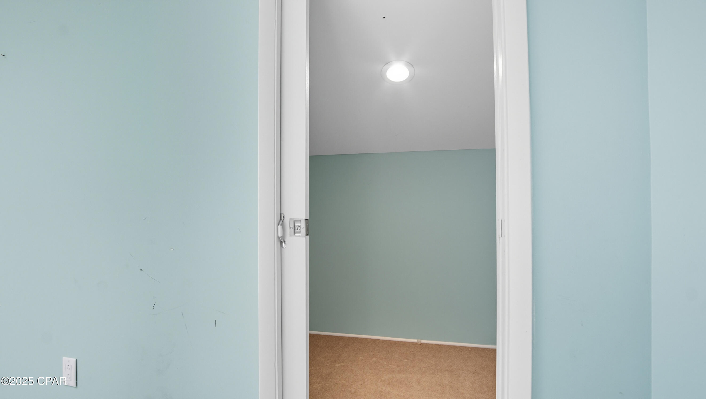 Image 34 For 8730 Thomas Drive 113