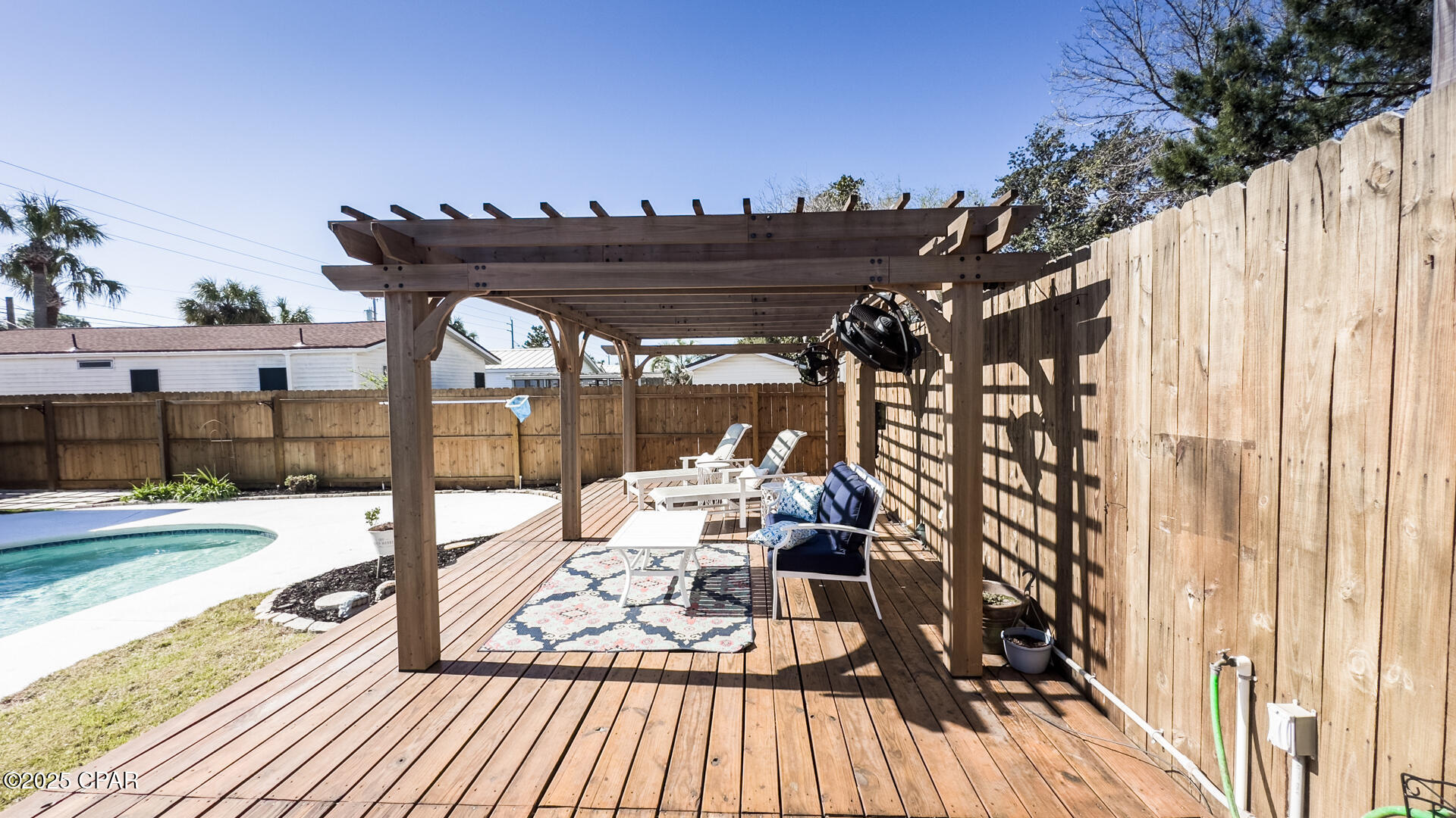 X Slfvktvjugfg8ldhjvxccbcgktseoywrdjsvd U1g