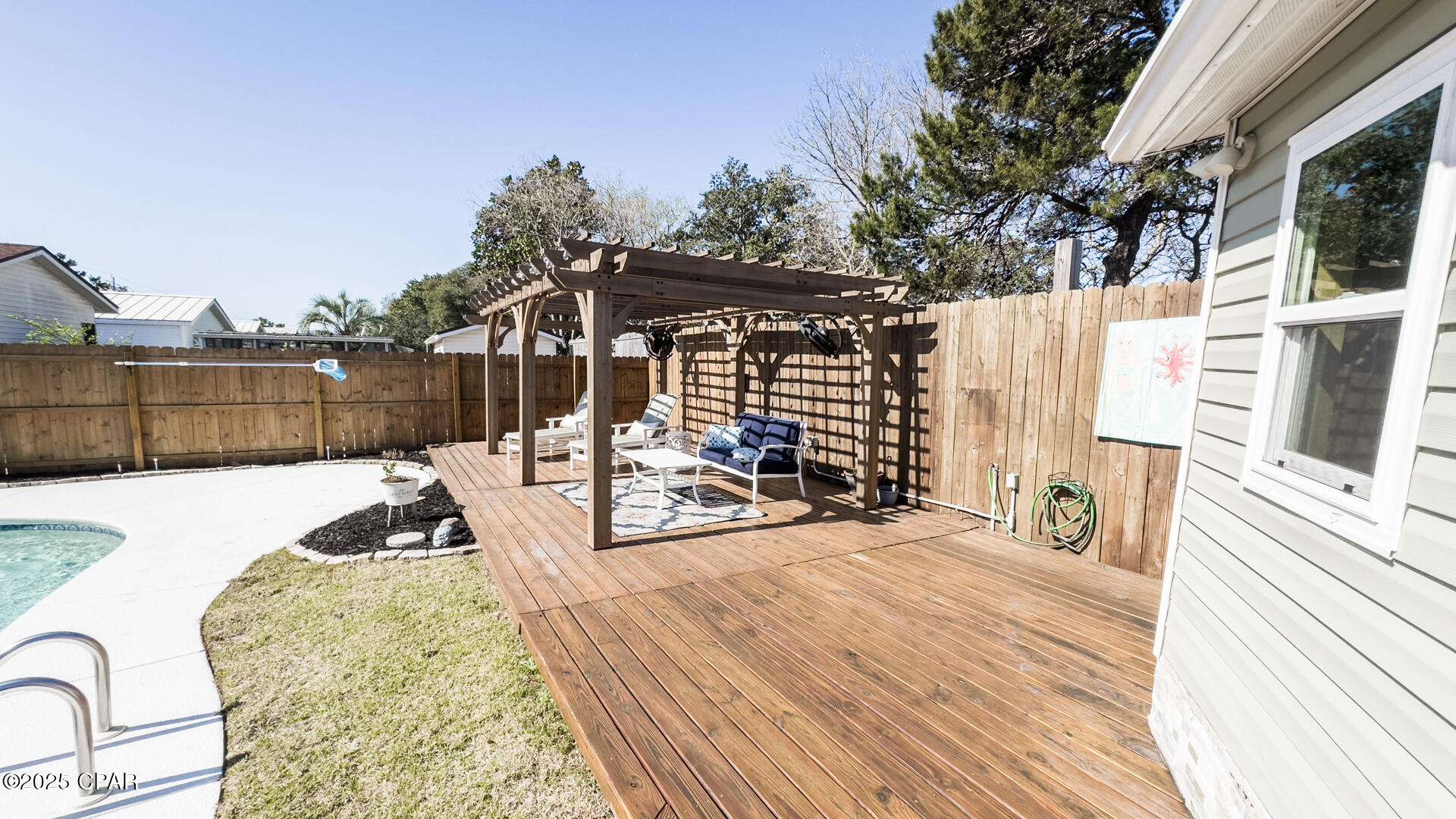 4d5yfyrm8qh20dnog1zp_dzqwrrkrj99skwq82gltqm