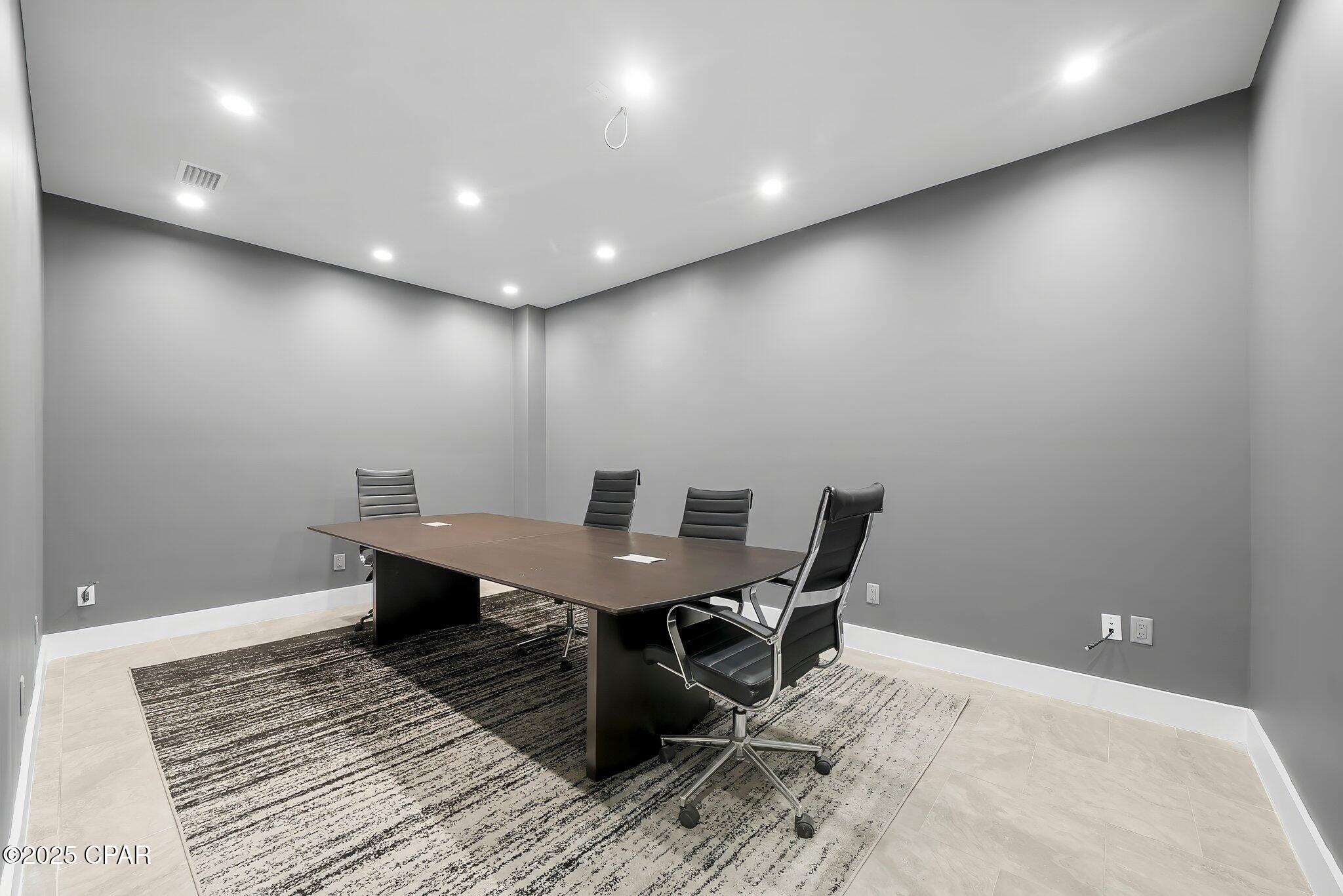 Himvyg0h_54isu 1fiupdqz2wex5p9_mceqmfeqmghc