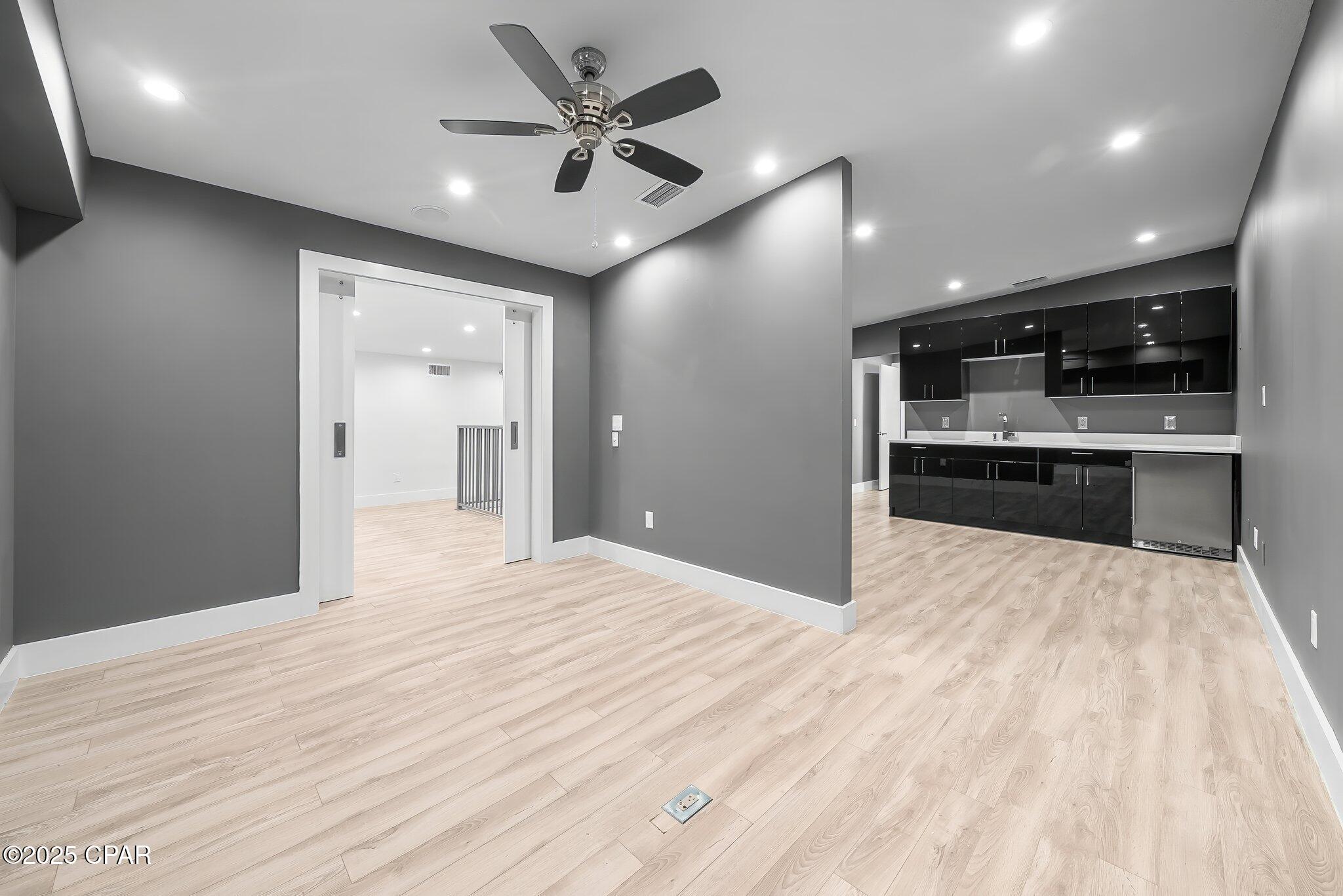 Zeamadyygv_vrcrd1vx02k0u0h R7ddn_ivzgo3_wde