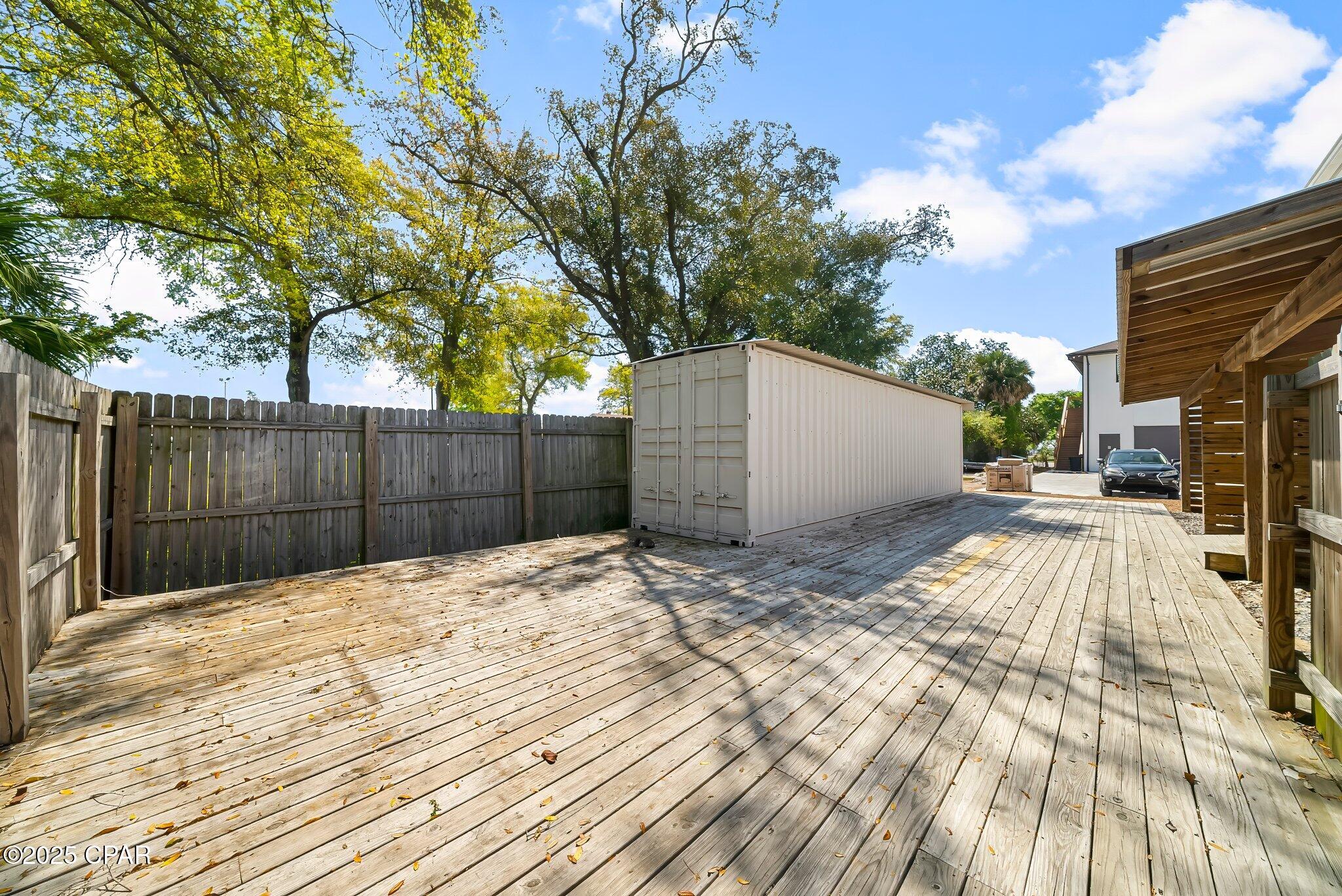 C14hopezsf6hkps8awrukca8emplc5tzz6vyfv9txgi