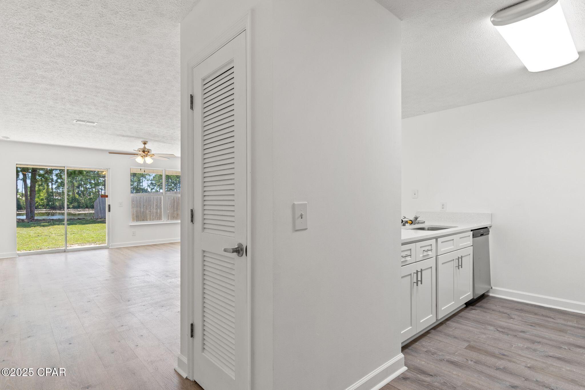 Eon9nn3yx1pvofkyxicv4fades3bdiqmsaqrhf6vbja