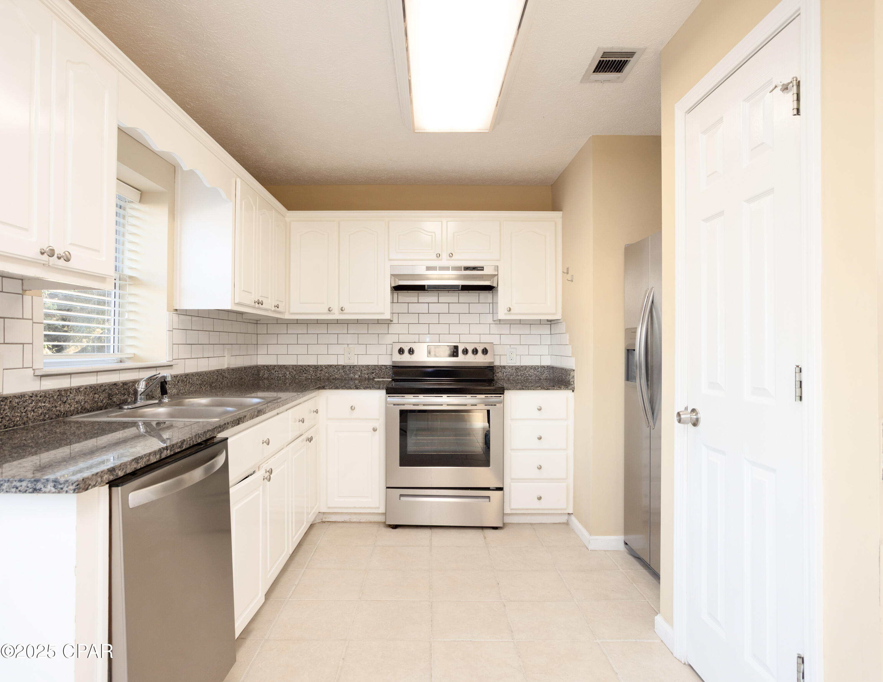 Eqlcyn2 D2seqegdkslwx2ylpi_cuhcvblvso6w3mig