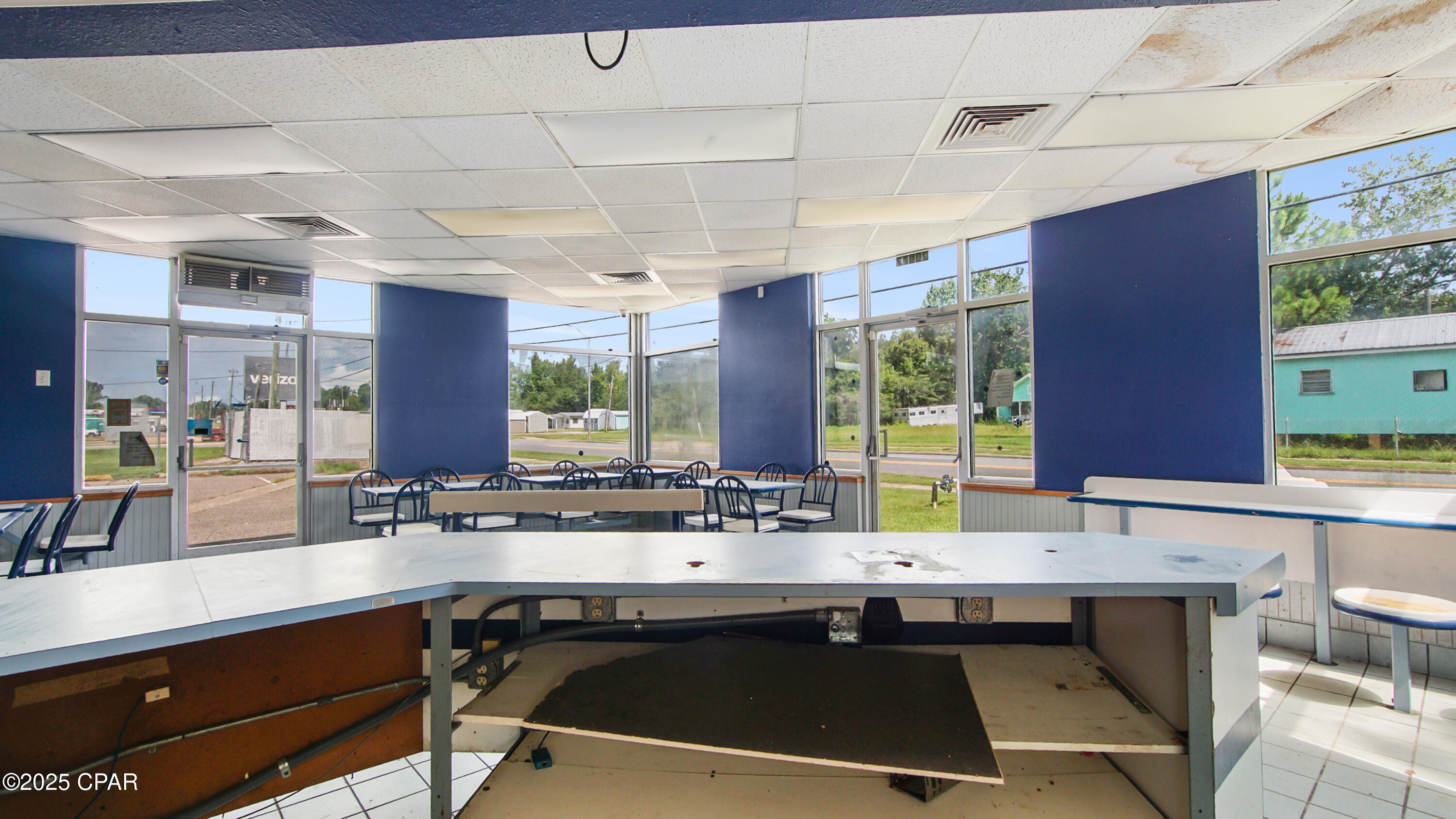 Image 17 For 20077 Central