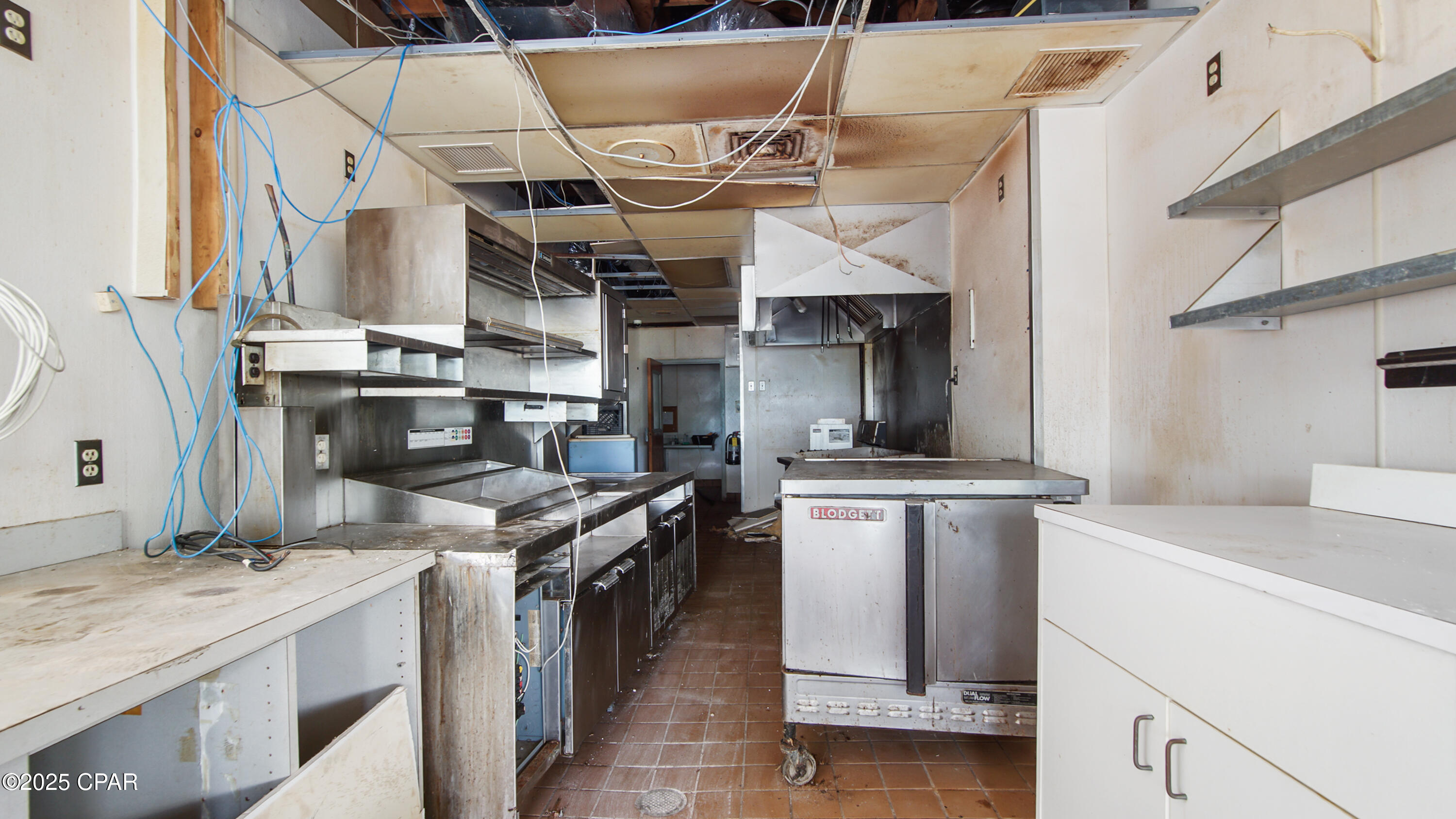 Image 19 For 20077 Central