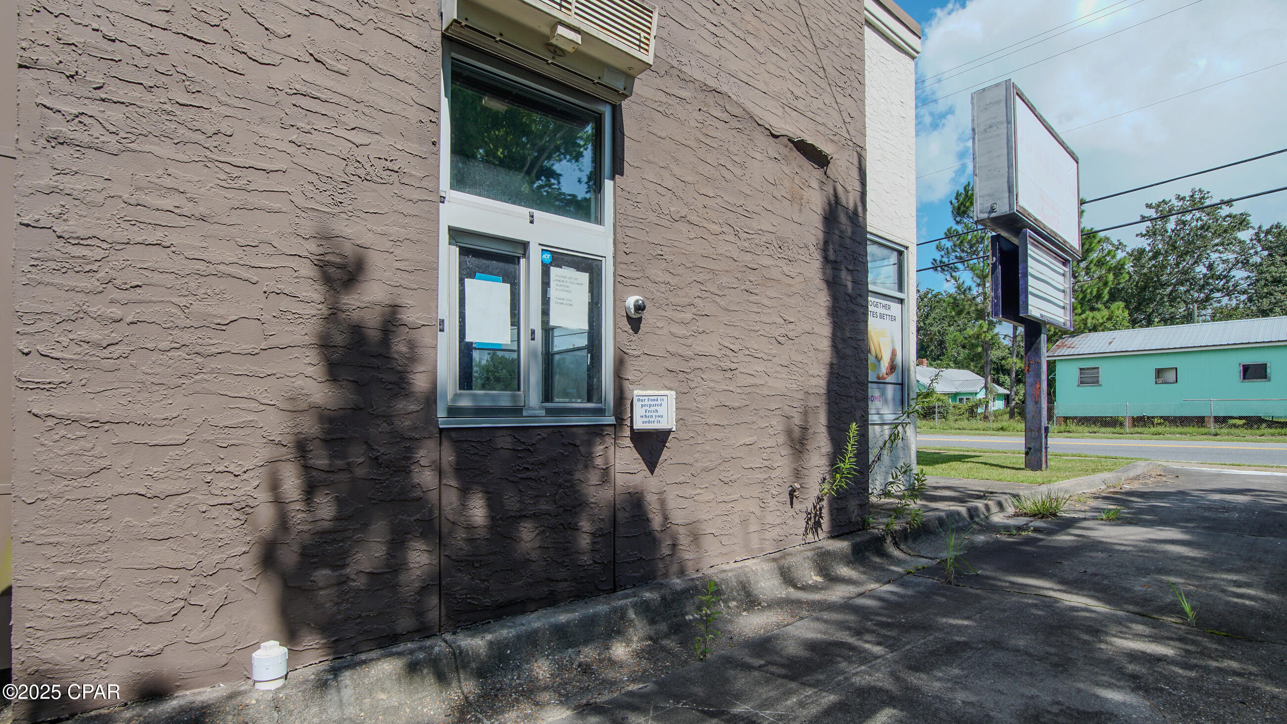 Image 9 For 20077 Central