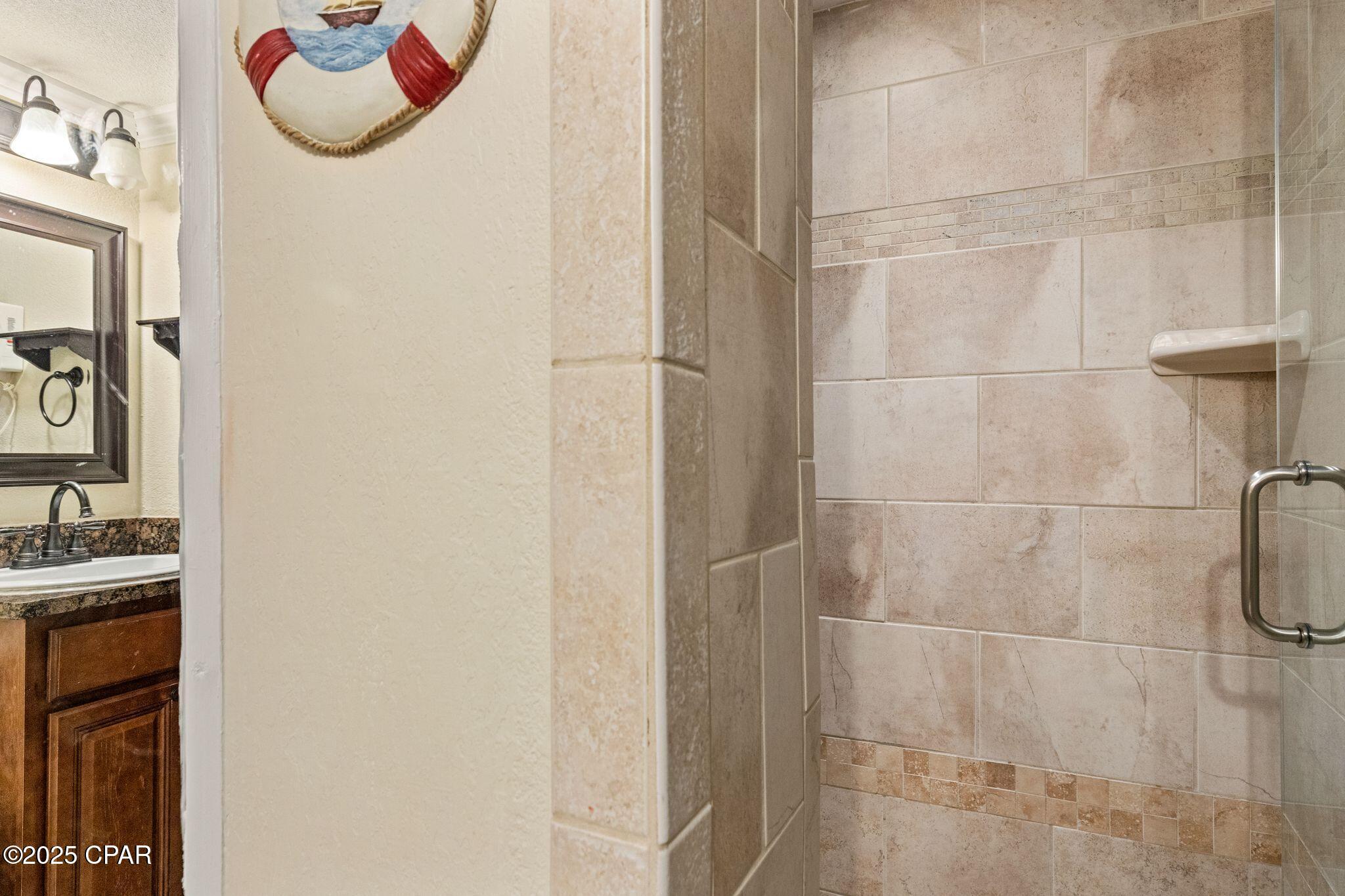 S1hqiqn_bbywkvevr6khwrj1r8ax Kqmnkyiligtzic