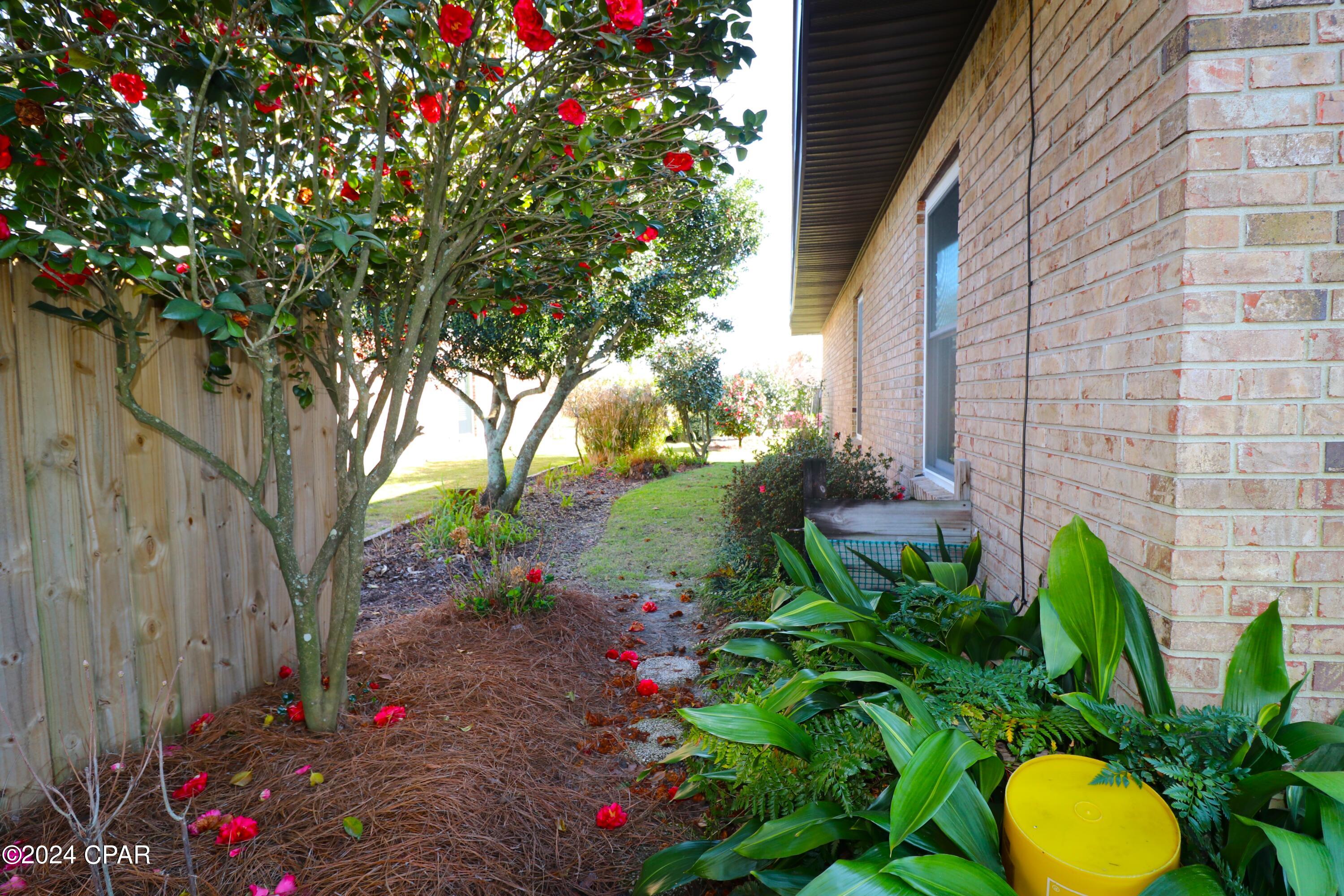 Image 39 For 806 Longwood Circle