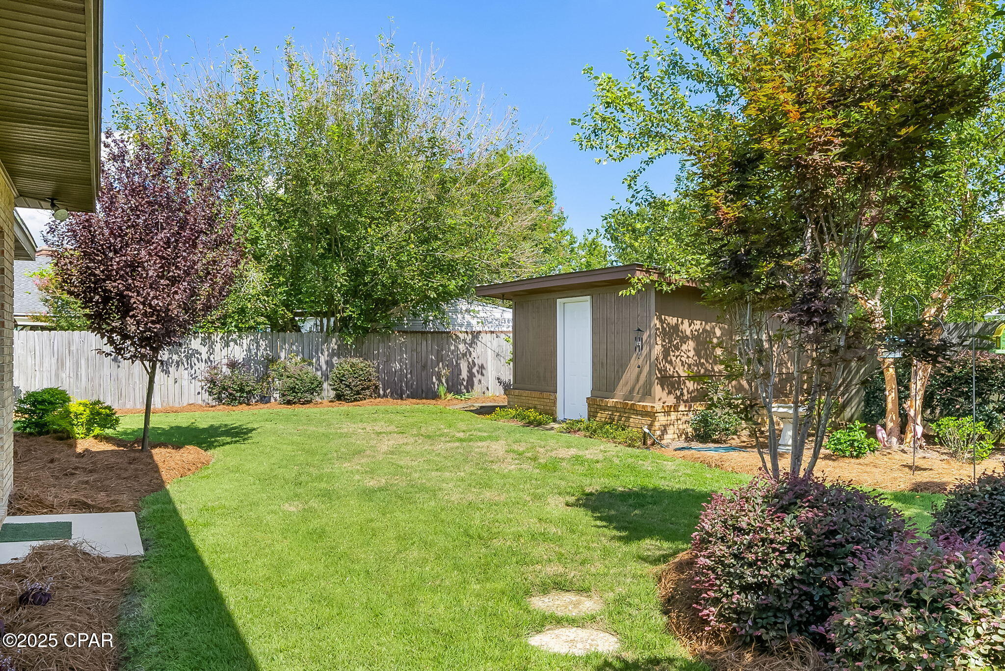 Image 40 For 806 Longwood Circle