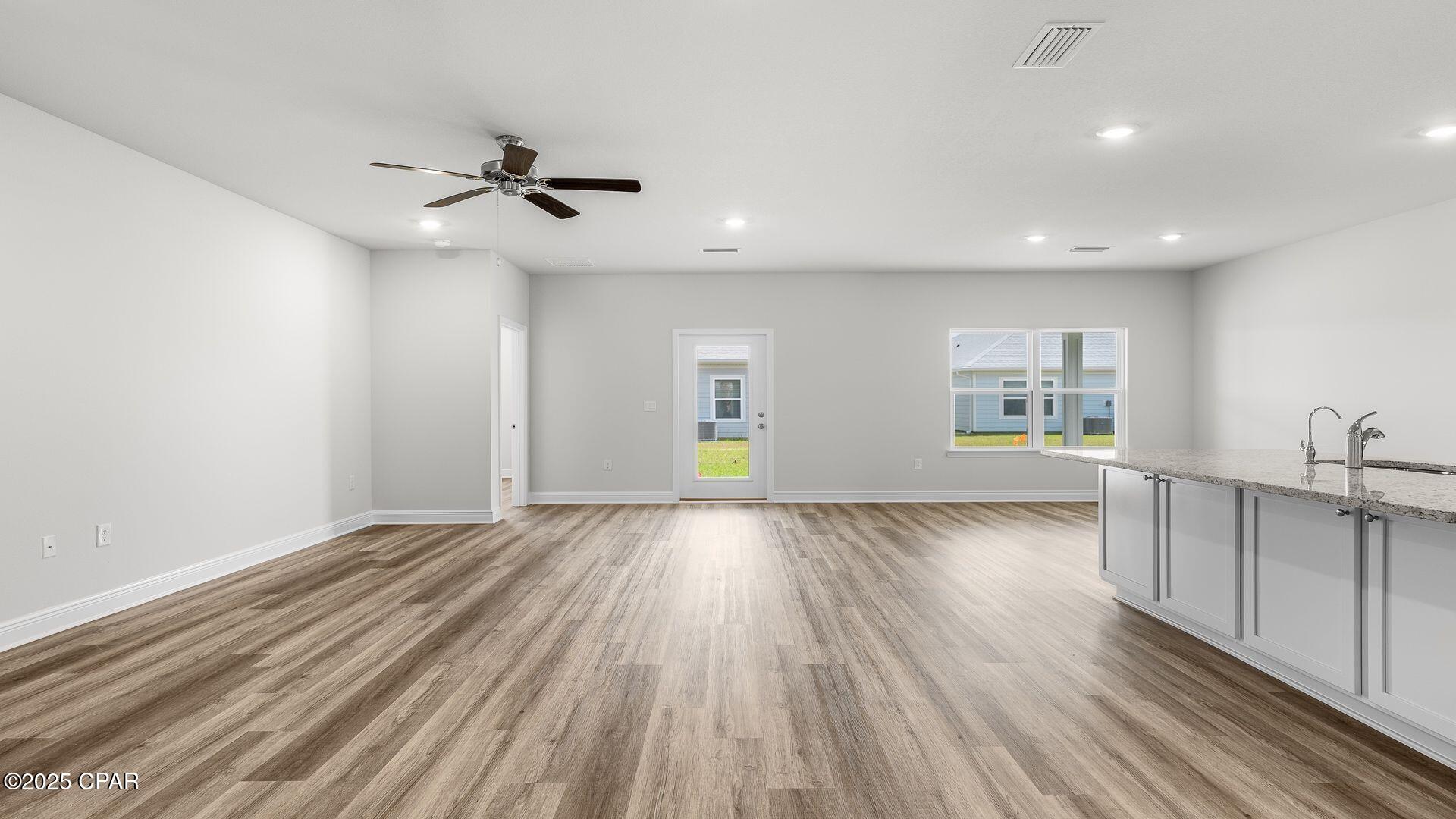 Yhs Vwb6mo0bm6ex2hoqlb9kfnuzryfc12imsdaevji