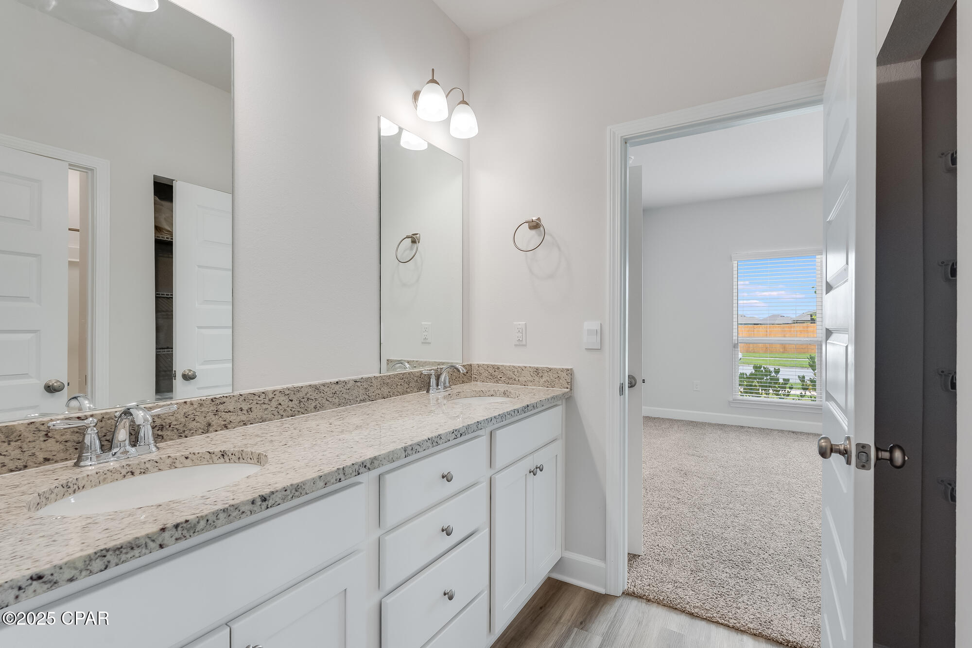 Rra4n2nou85_b2agjc7y7wq8 Dfteezjstz3z1sj8mc