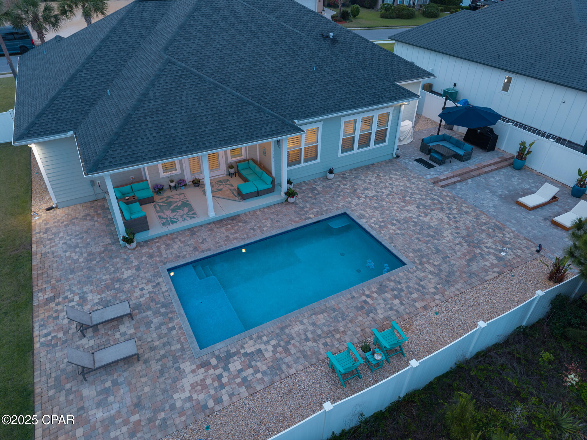 Unr_bk5uyquf7dutd6v0dam5qspusd2qb3vcz3z0auc