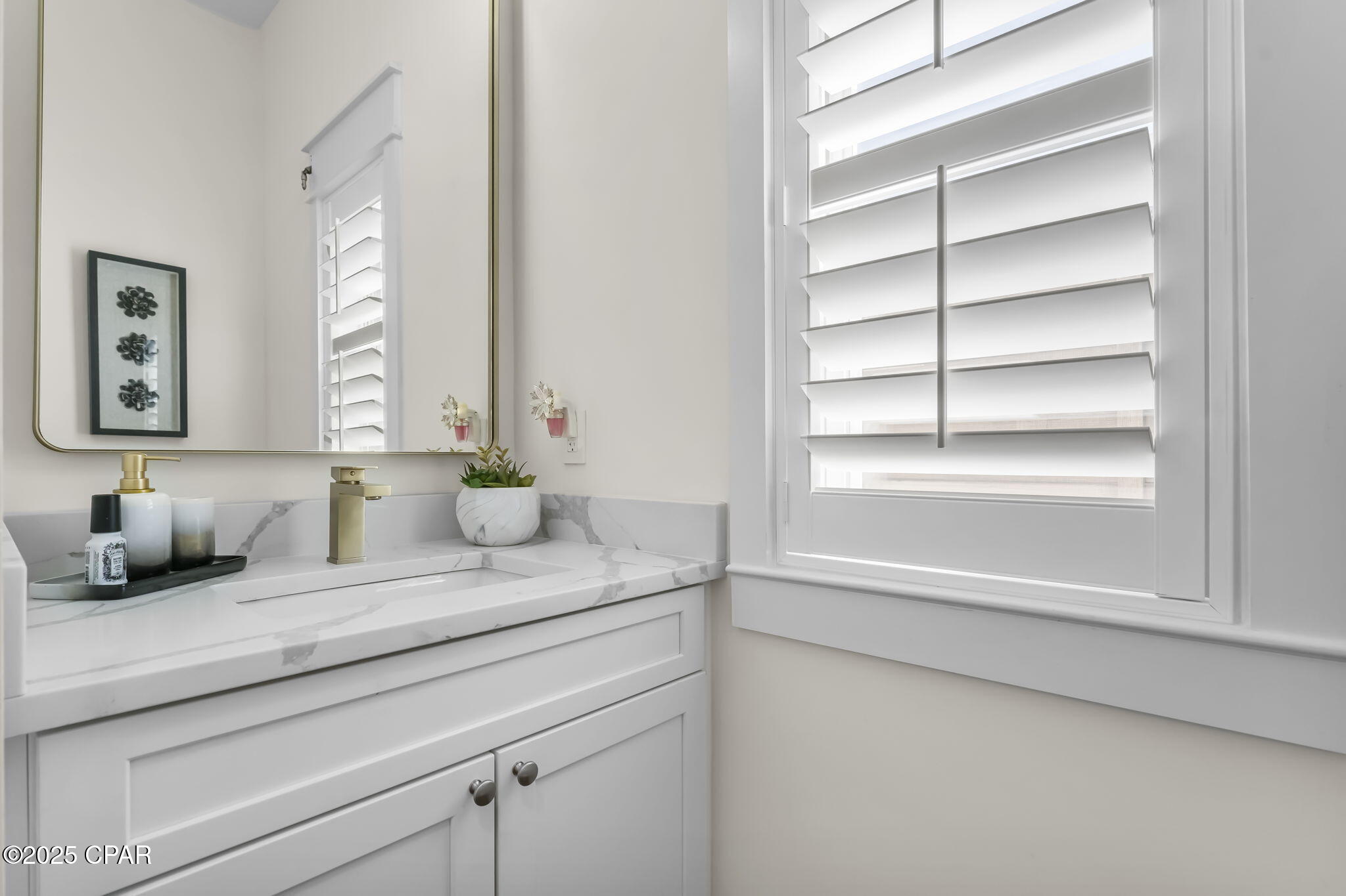 Image 19 For 407 Petrel Street