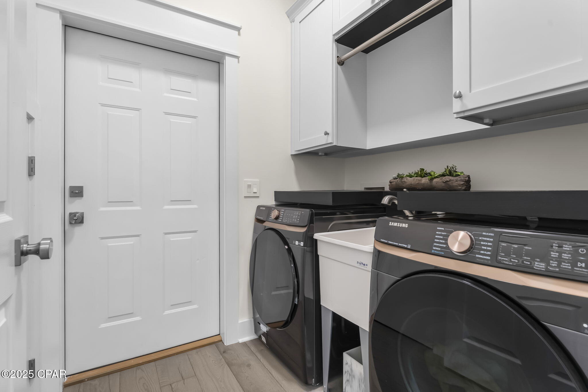 Btnhyp5uwj3_vorxmlp1xgnxjtbkcwe924d 5zgkvno