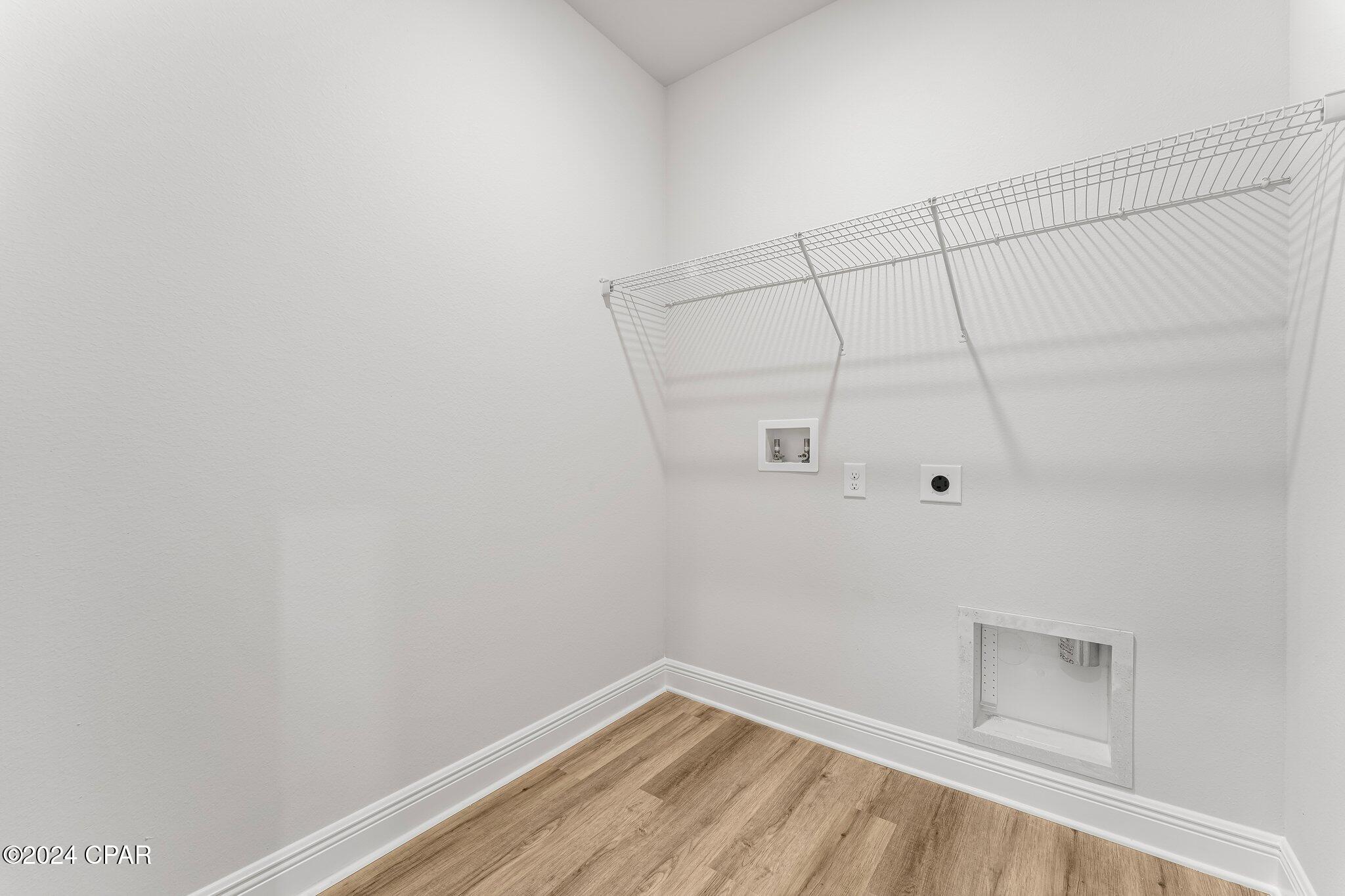 Qnuortwj4rrlkf_auuluvlkiftolbr9cardqomwb7k8