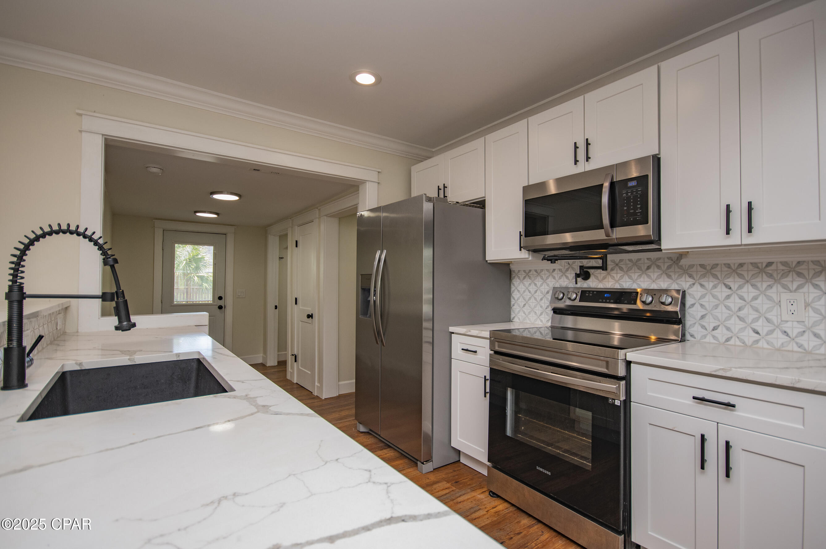 V_sacl0uonks1naghykdko9fcffc_k1phd0dzztxpfw