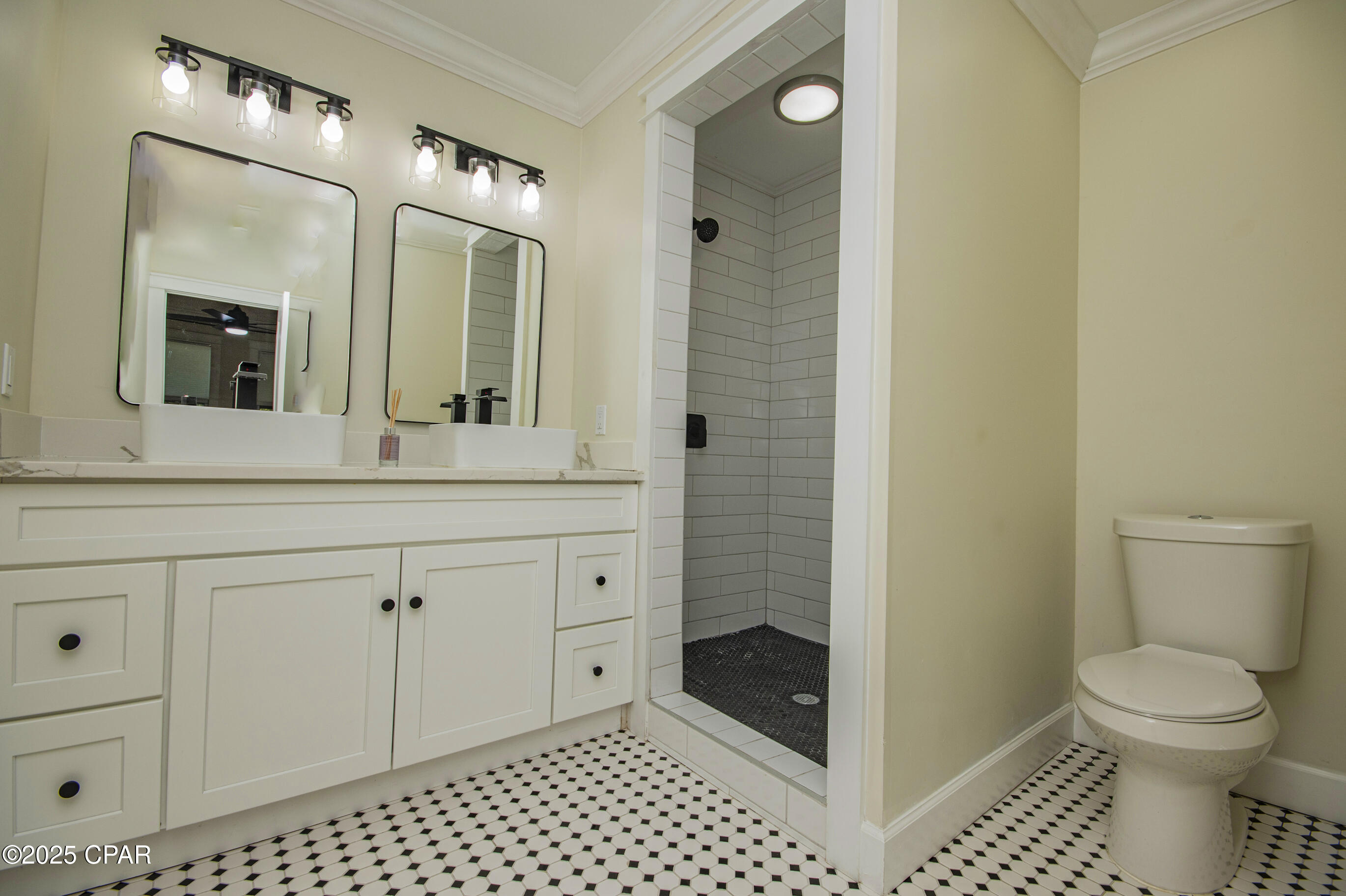 2t5kjinhyfq Odaowvsia8snekxkapmay__tp1 1os0