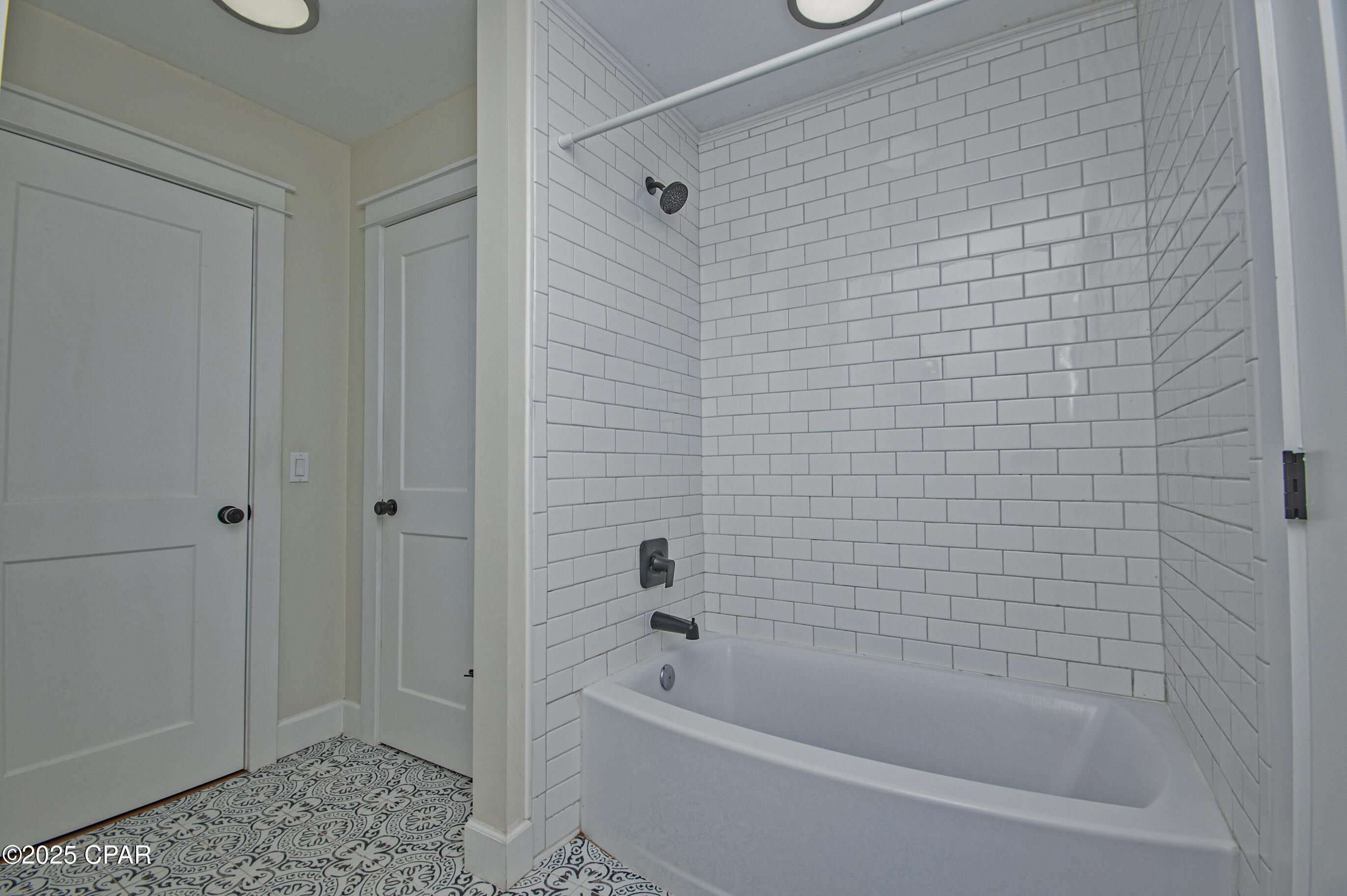 Kmkxbaocdd 7wu0lidg9b_ny9ln4swfp5nv Rkouecq