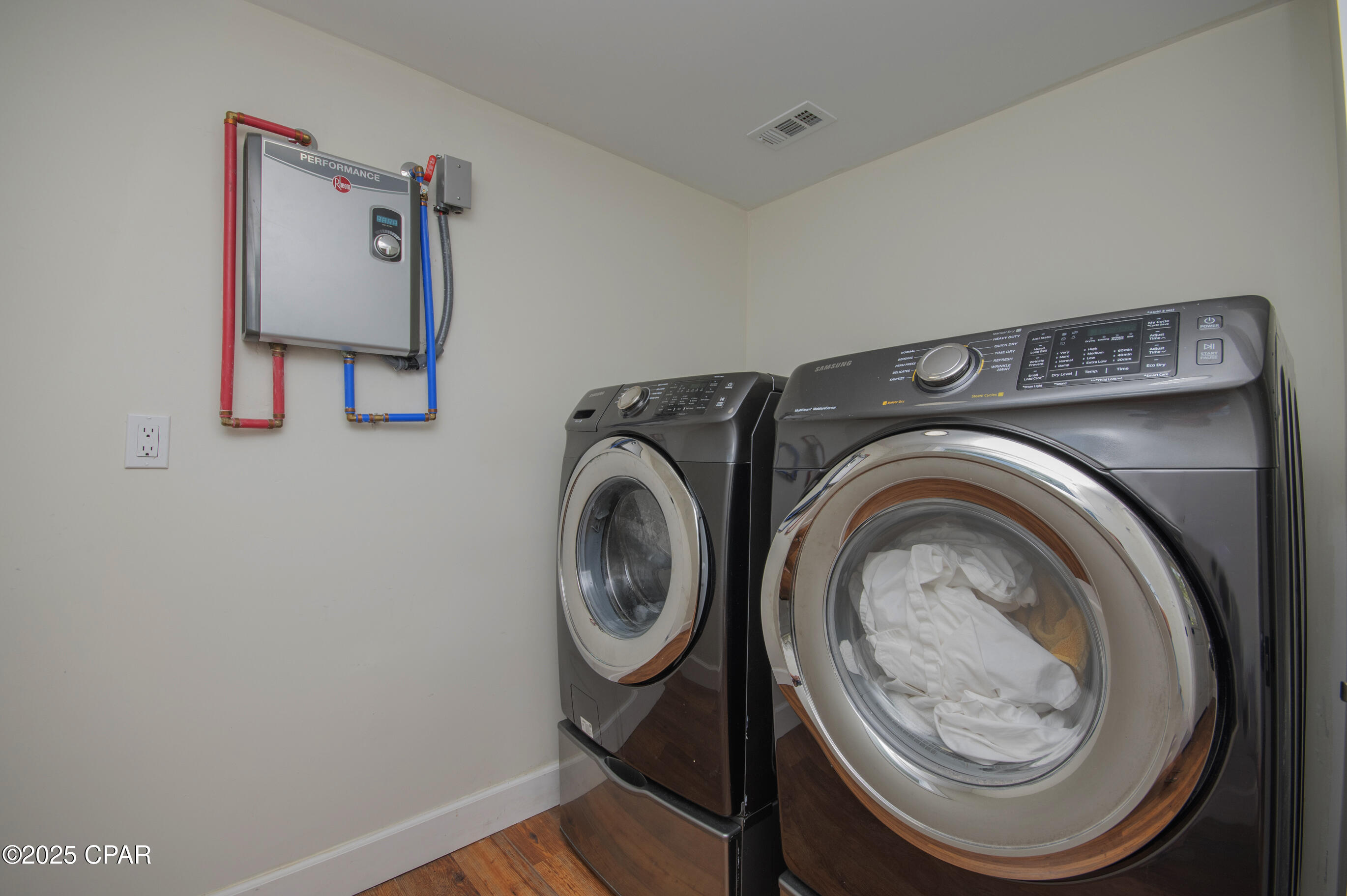 T_wtscw5a Ihftijryxu3 Jynnndp5s2nfpkyduta70