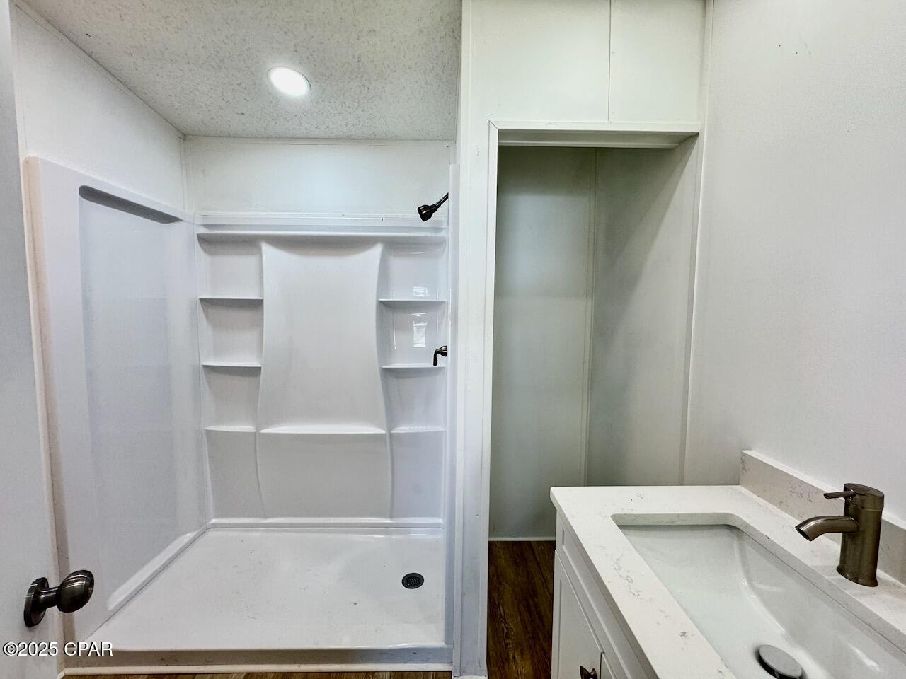 Image 19 For 327 Hibiscus Drive