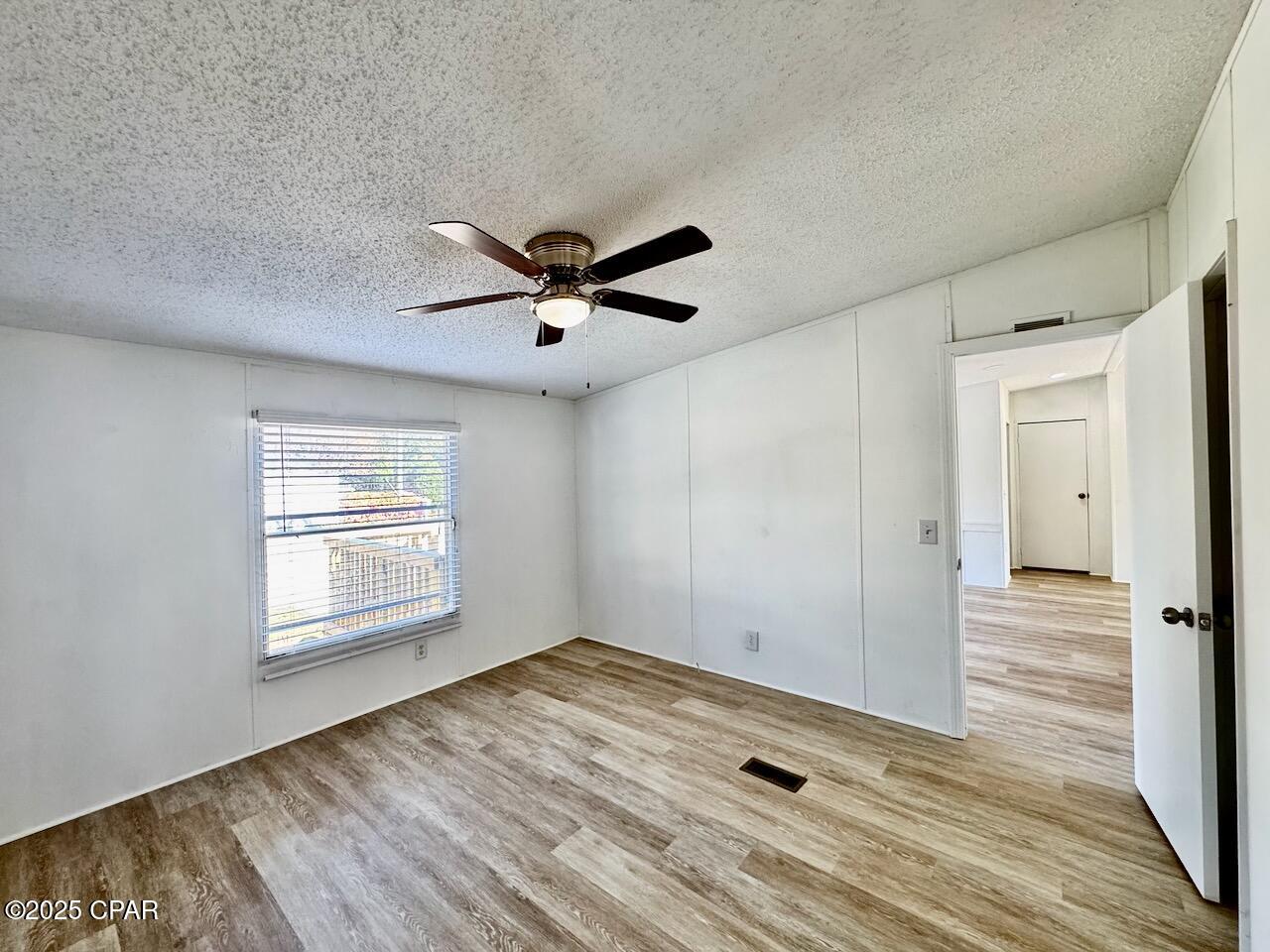 Image 20 For 327 Hibiscus Drive