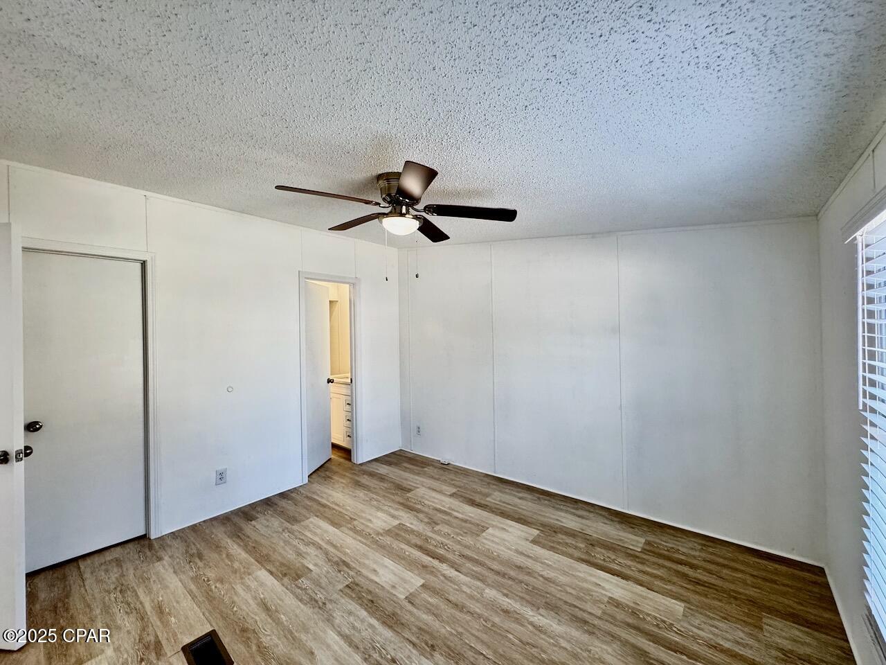 Image 20 For 327 Hibiscus Drive