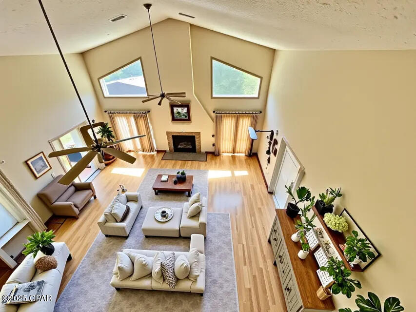  _lusvmty8rklfaoeblaub84 Qx4mxlwdrz92qdally