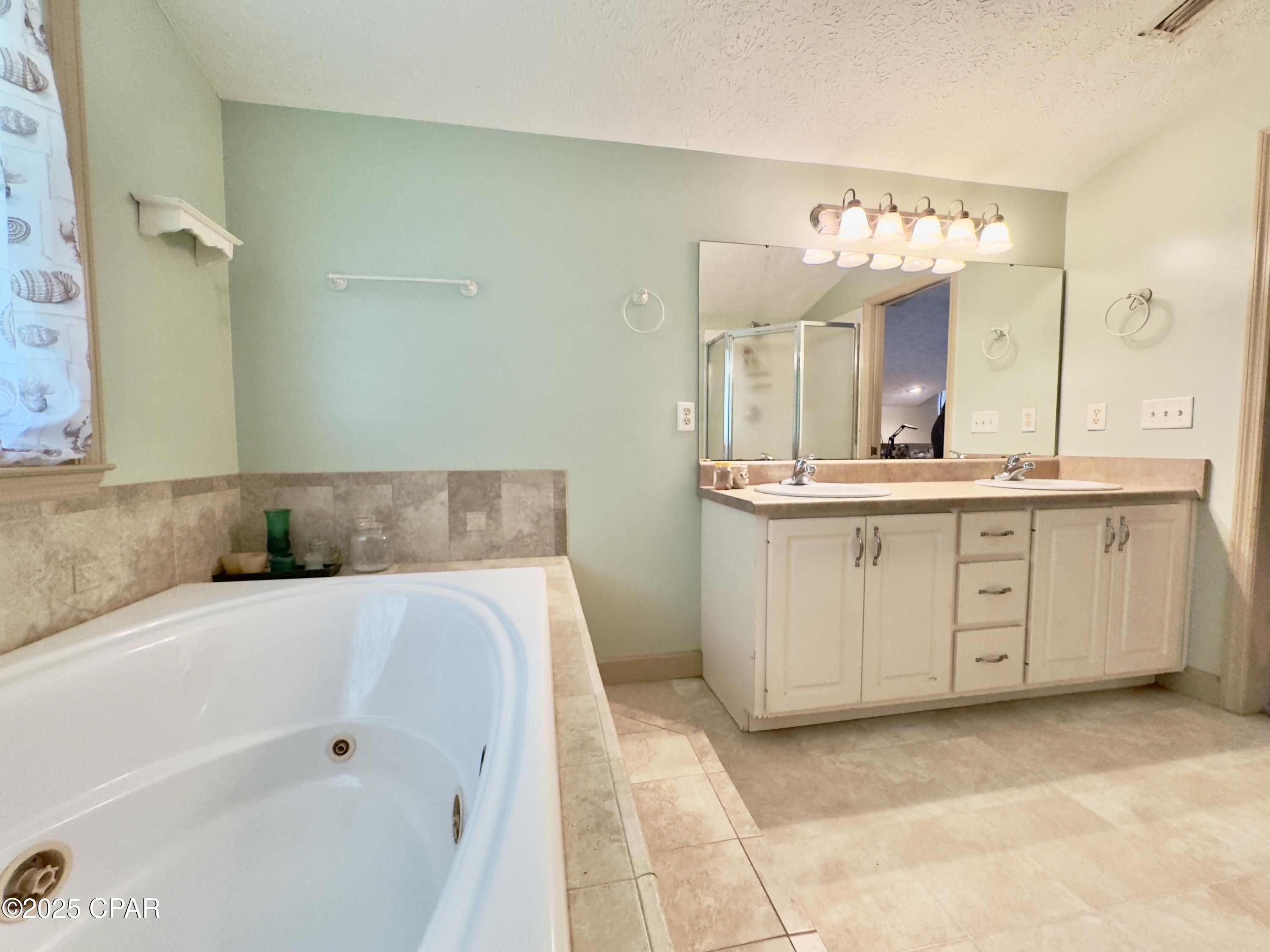 Zl7qzl 7_i1_yu986dyqywog2evycdxxpq6_fe3kd3g