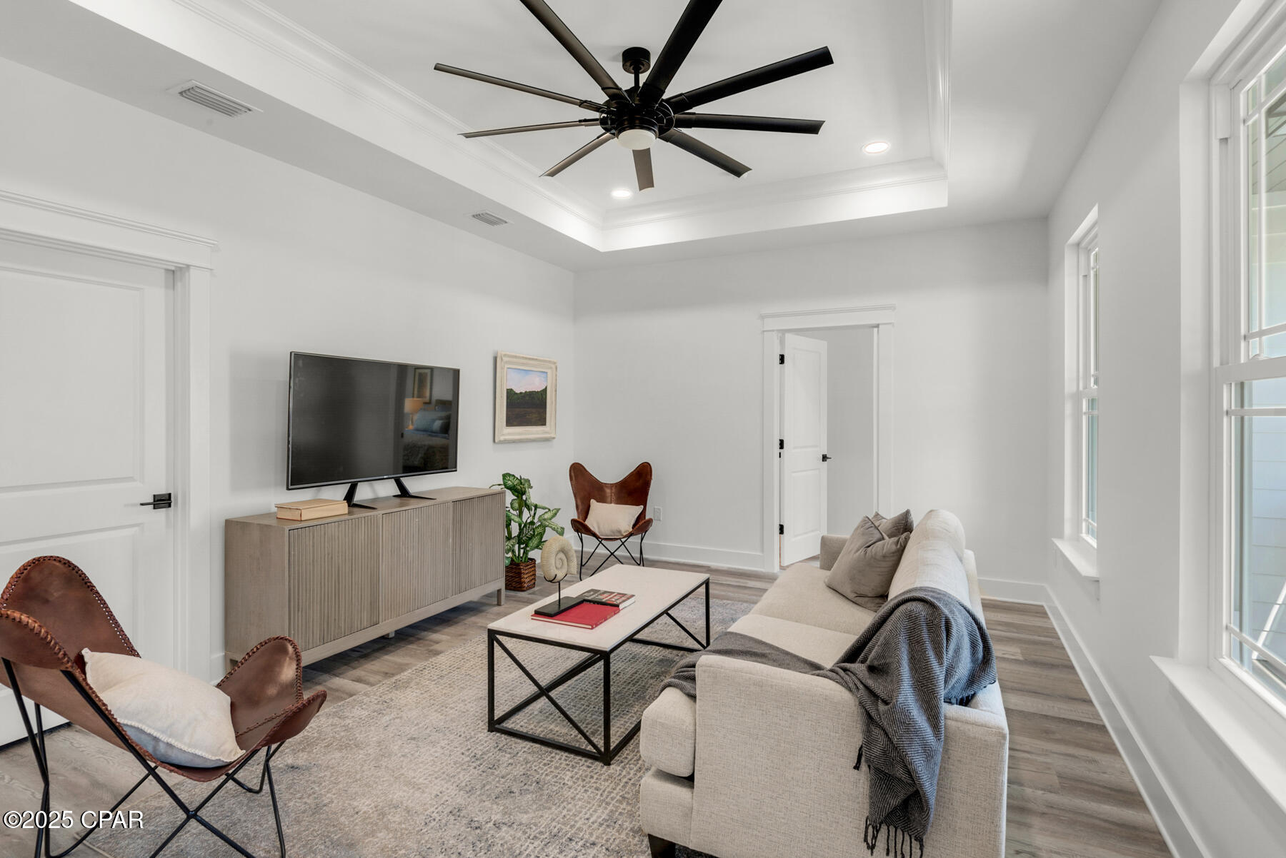 E Lxwmsqdsiurfli04w5jz0mvpjo5bgeec5c59nlu6q