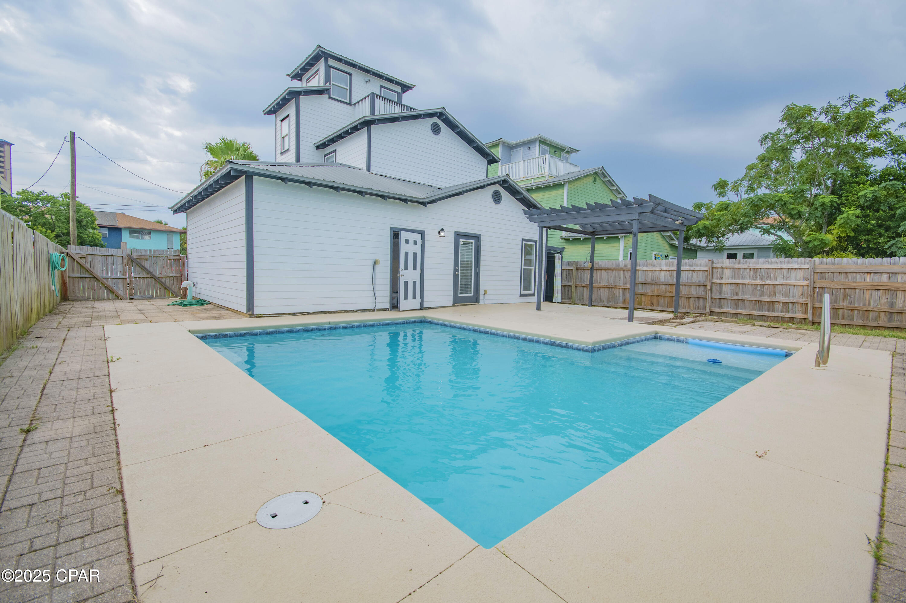 Wdscm  Ndurxa K01_fw9shfqjqn9jcam4o9oefcsnu