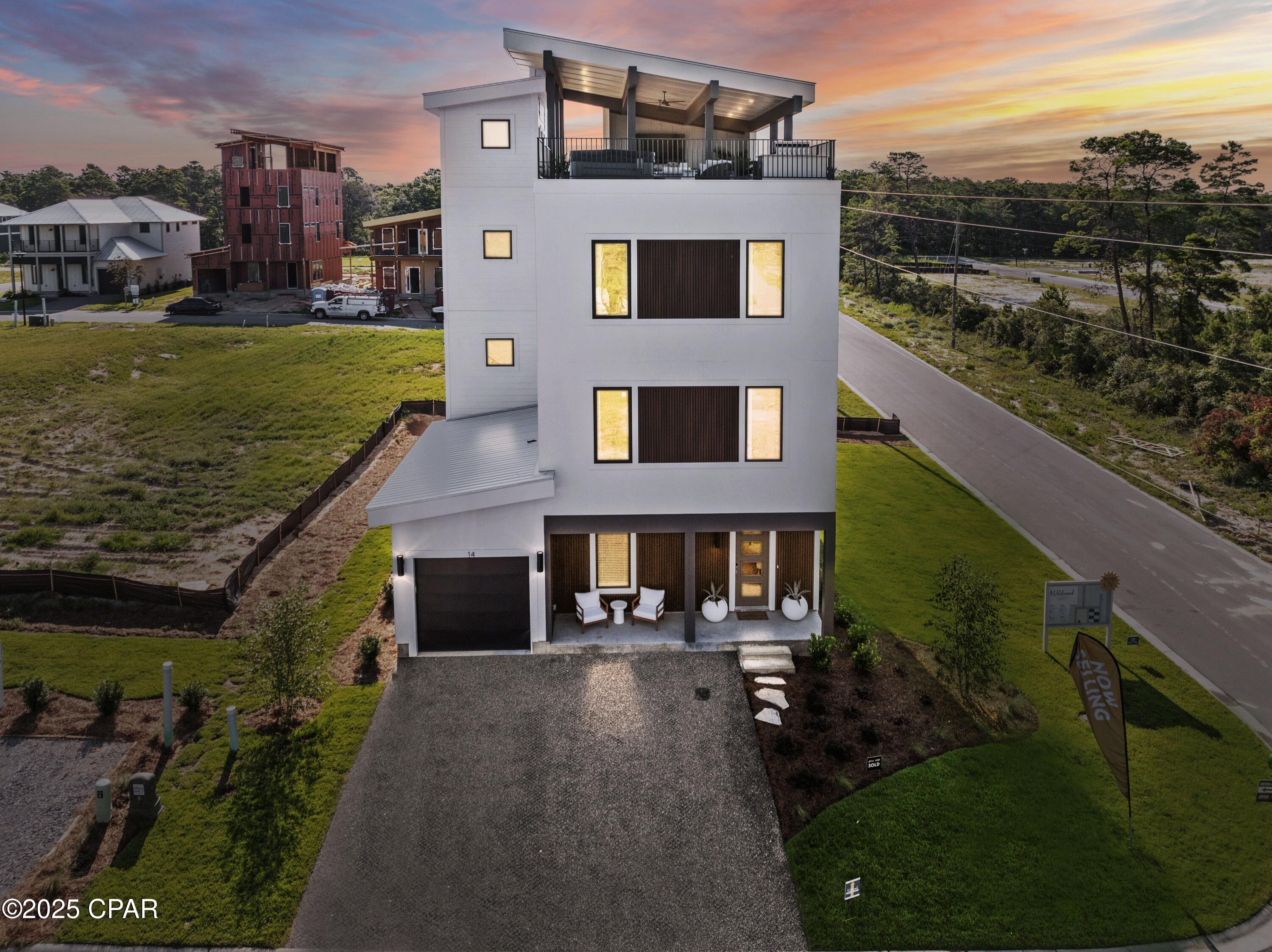 Oognww8pgudpgiv Fc9hnm7blyjgrb5q4j71hgdr_bg