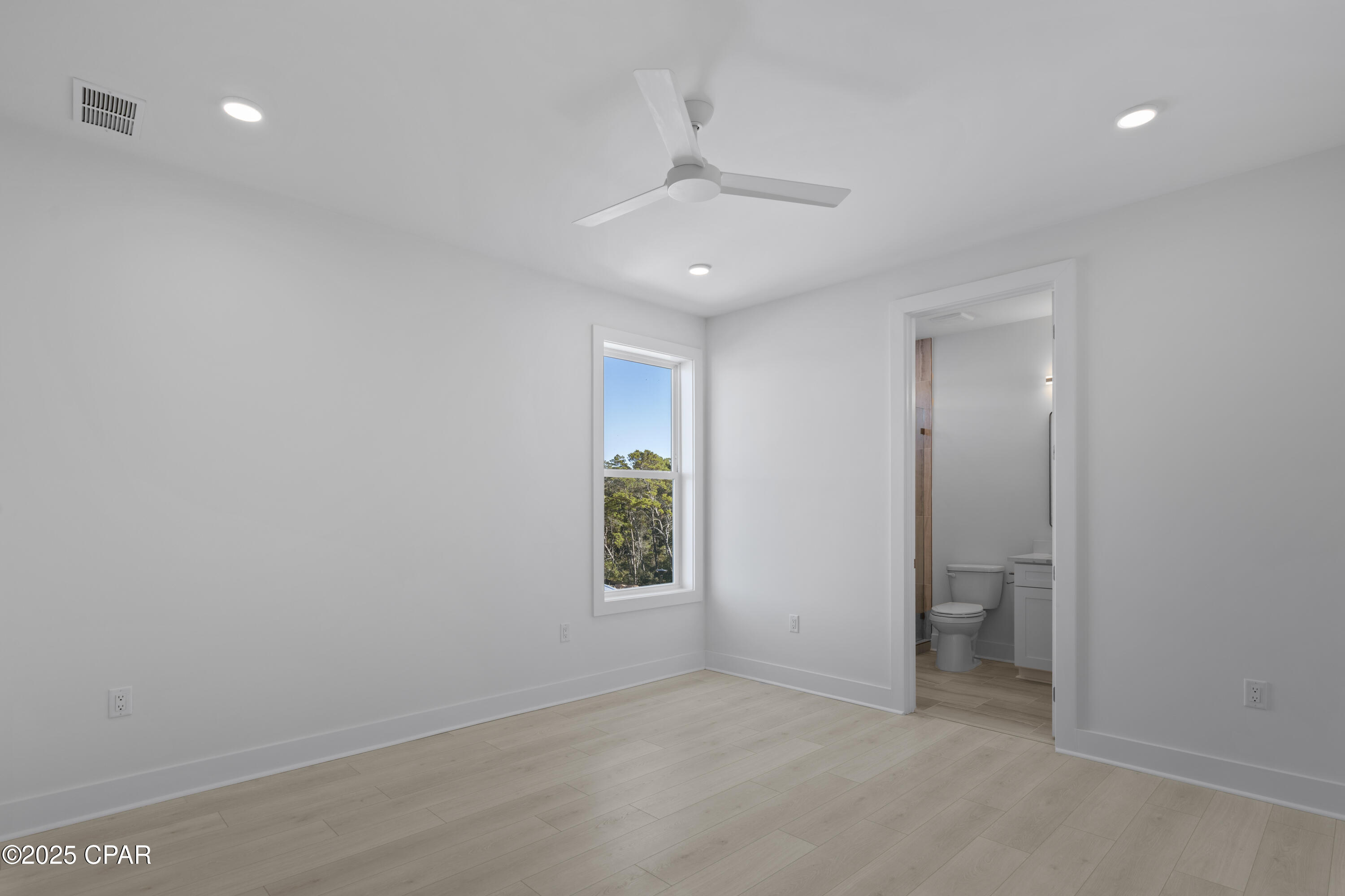  Y9e1iqmanw9jmwfzgydzn2vreivgav8tzolhk Fg0u