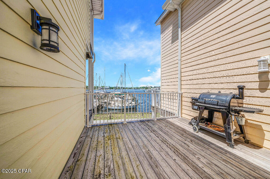 Listing photo id 19 for 319 Abbie Road