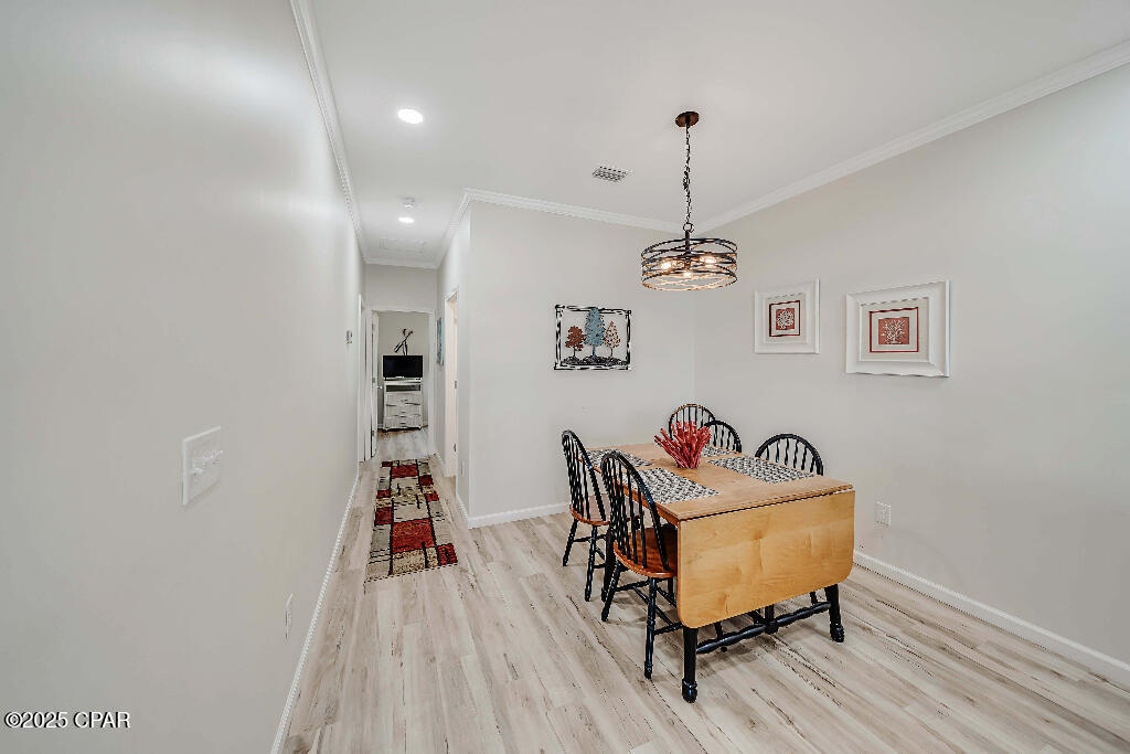 Listing photo id 25 for 319 Abbie Road