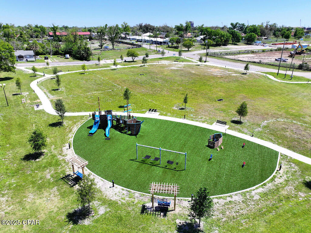 Listing photo id 63 for 319 Abbie Road