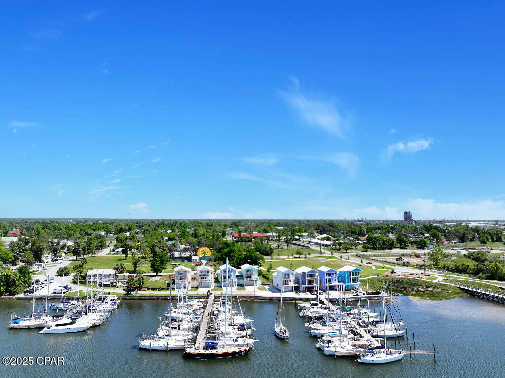 Listing photo id 72 for 319 Abbie Road