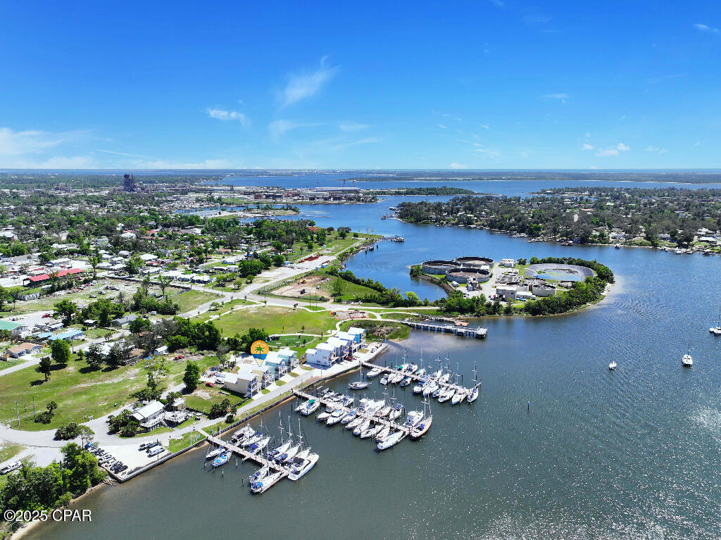 Listing photo id 74 for 319 Abbie Road