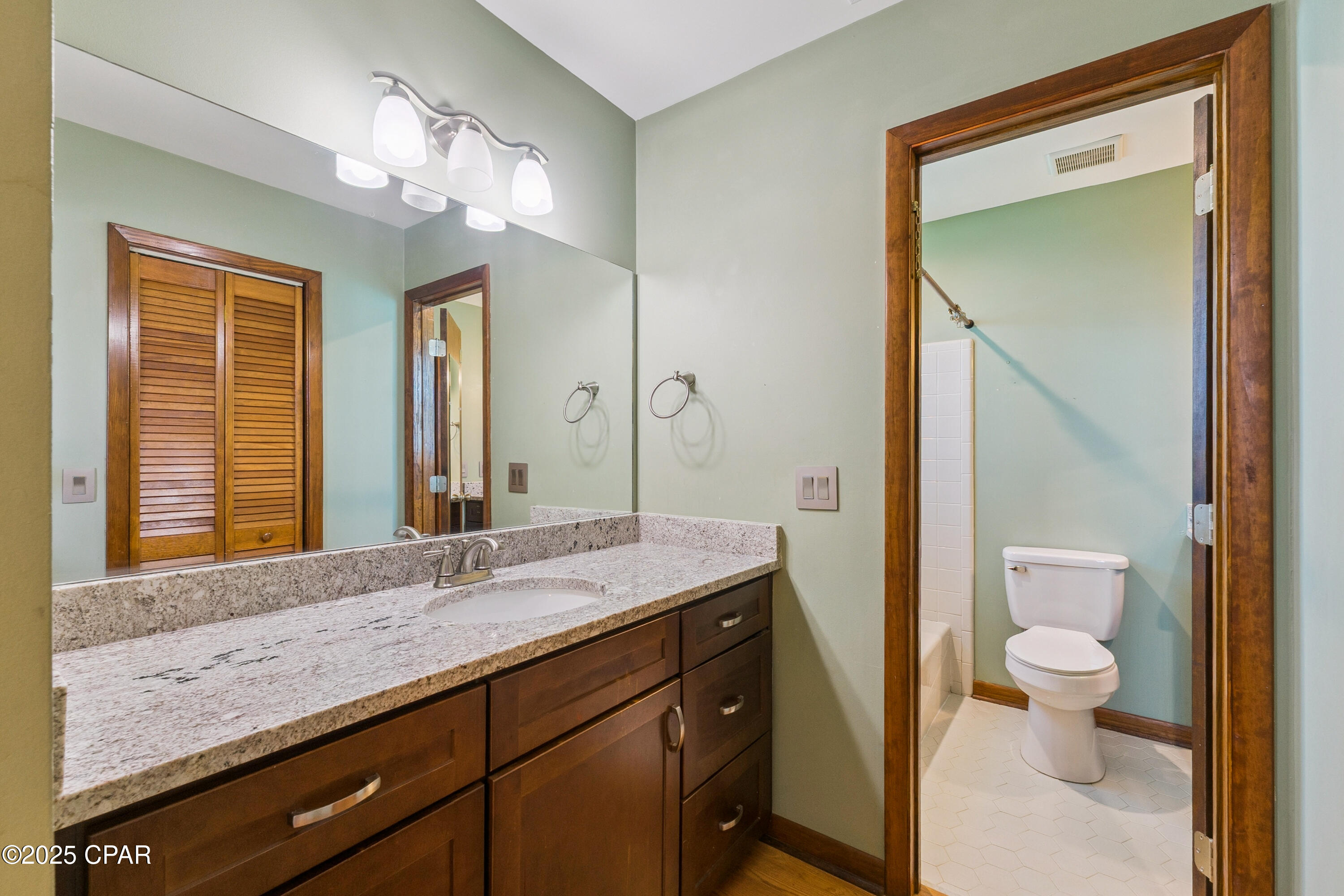 A Aqnt0k0q9jcdlgzaizpvyyifaovlwrqdn052kum7u