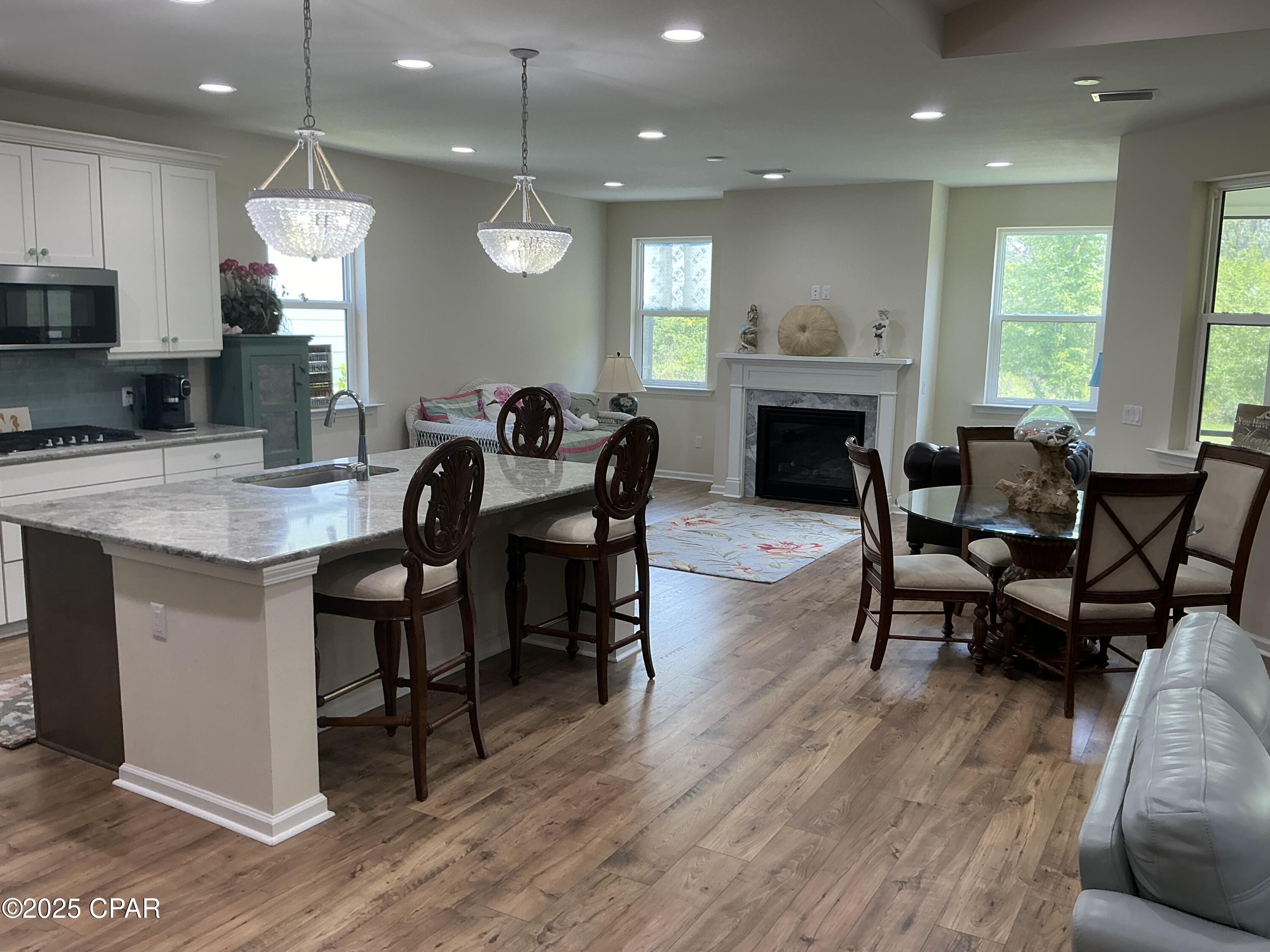 Rh82gxbr9uiwvvkvl9wdzxfg5hfdycyib4ahblu Un4