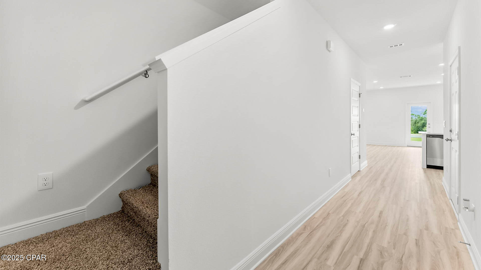 8sg2uaf7woo4m1cuu0pyyipihw_ezndqw0is1teyr S