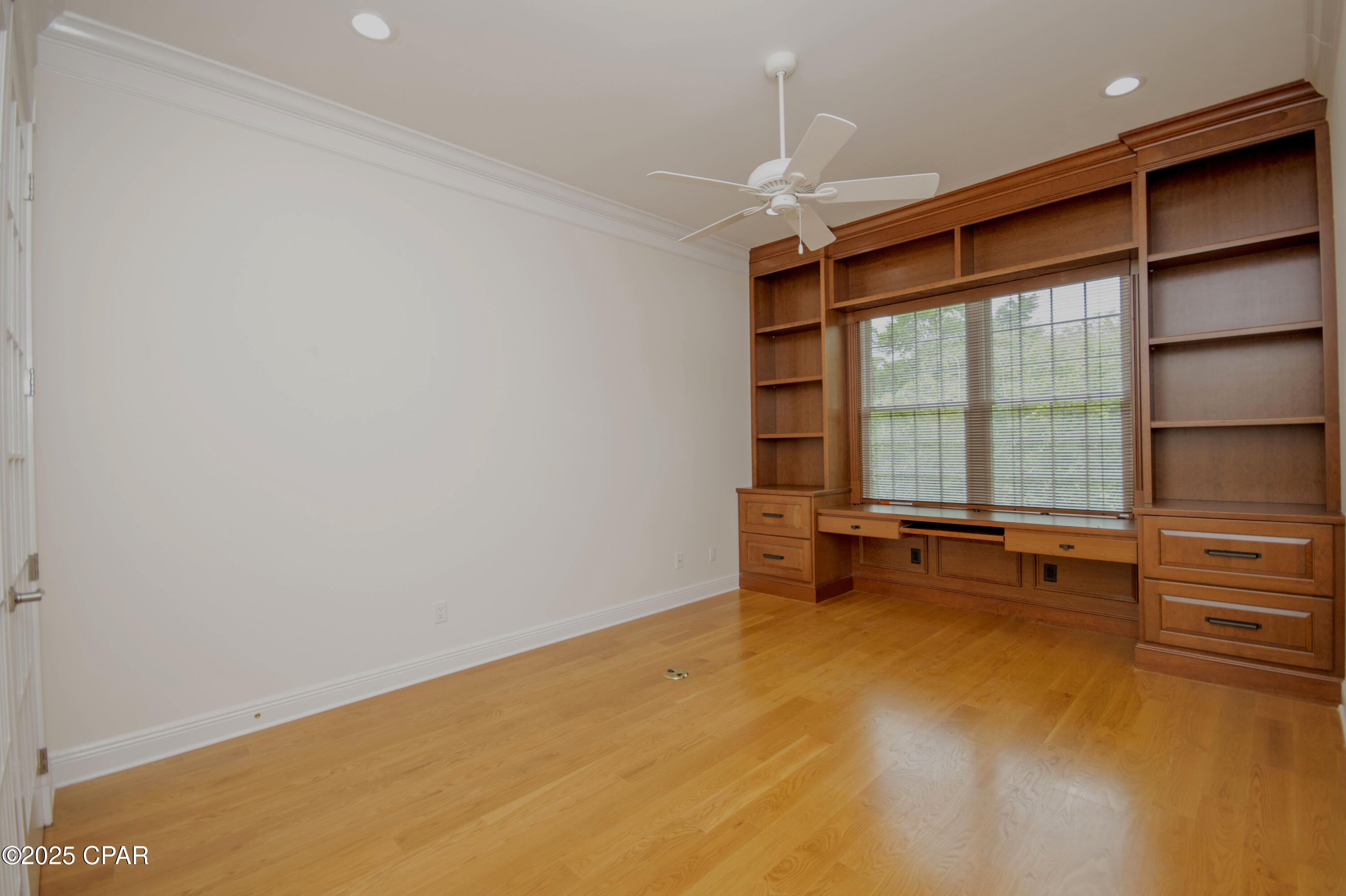 Fcslwnm2tekkzsckwrpkay_9wnblb2lb0w9aihyaibo