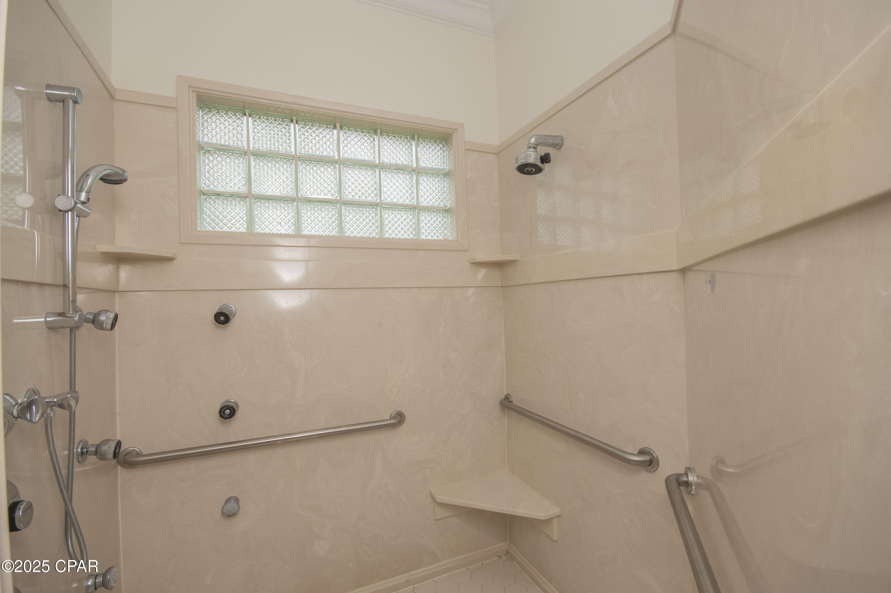 Tyd4qumdxp3pufkeluu3omqkpeqca8gc5qdeczyy63s