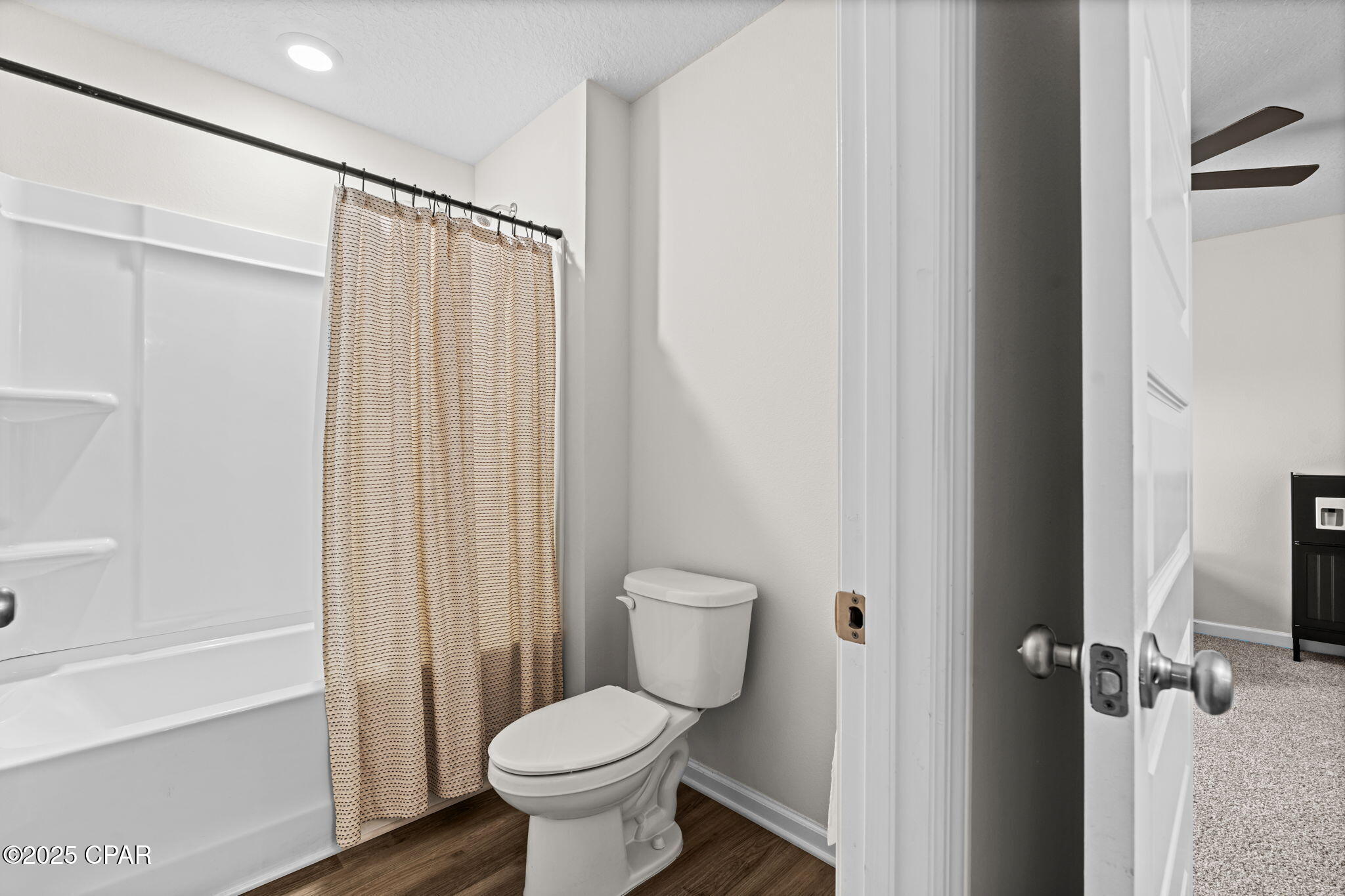 Nlus3ivkbnntwsubfzroo2xfgyumduhns1_bbdpsuqc