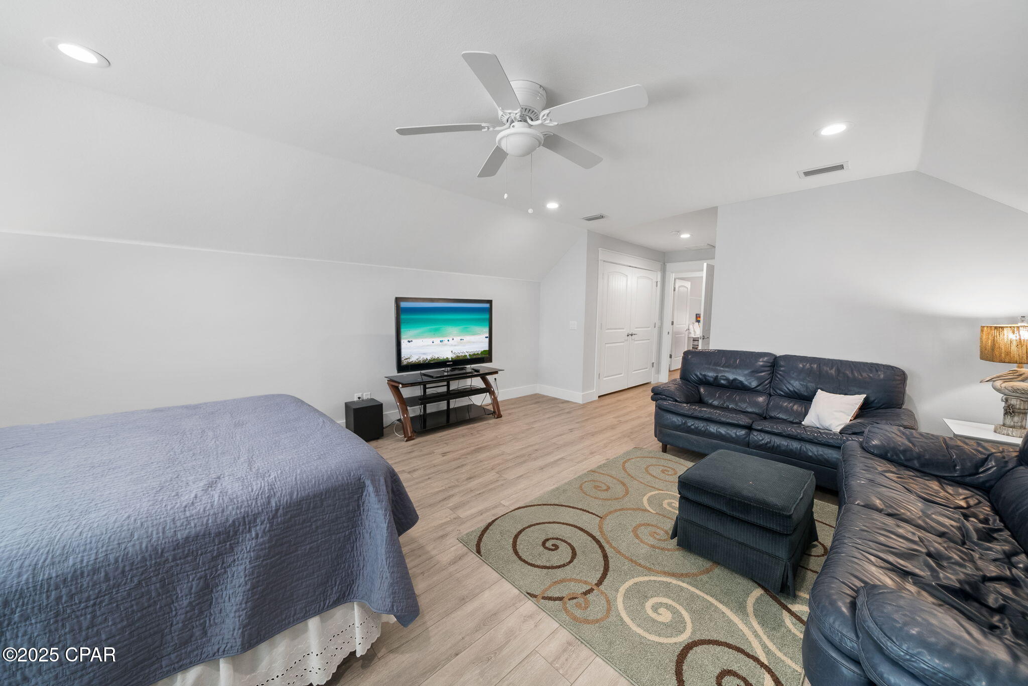 Tz Tkv2b2gs4dtn_emybtrpmzeozwfnvikookkwrpdi