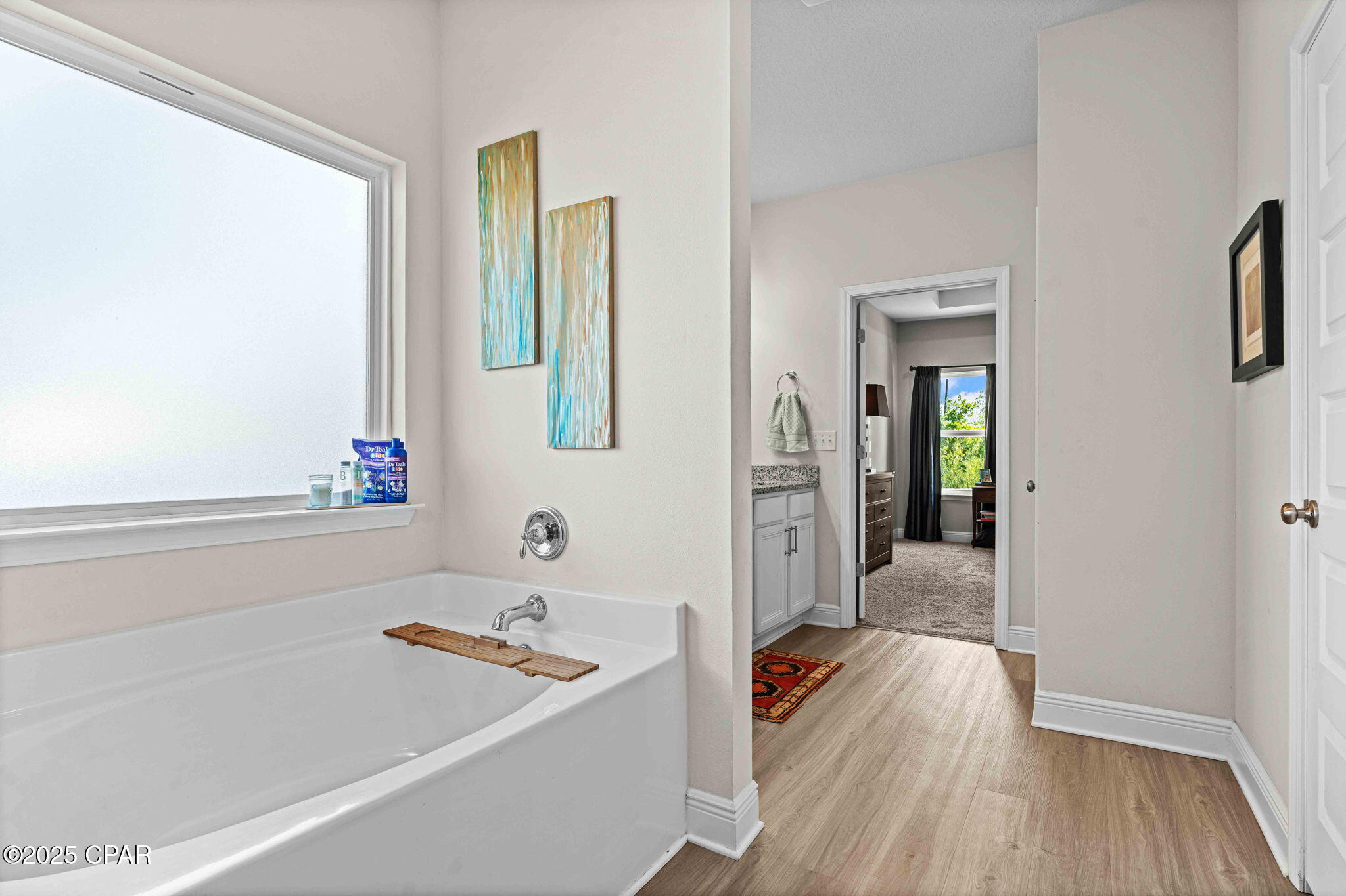 Image 41 For 100 Talbot Street