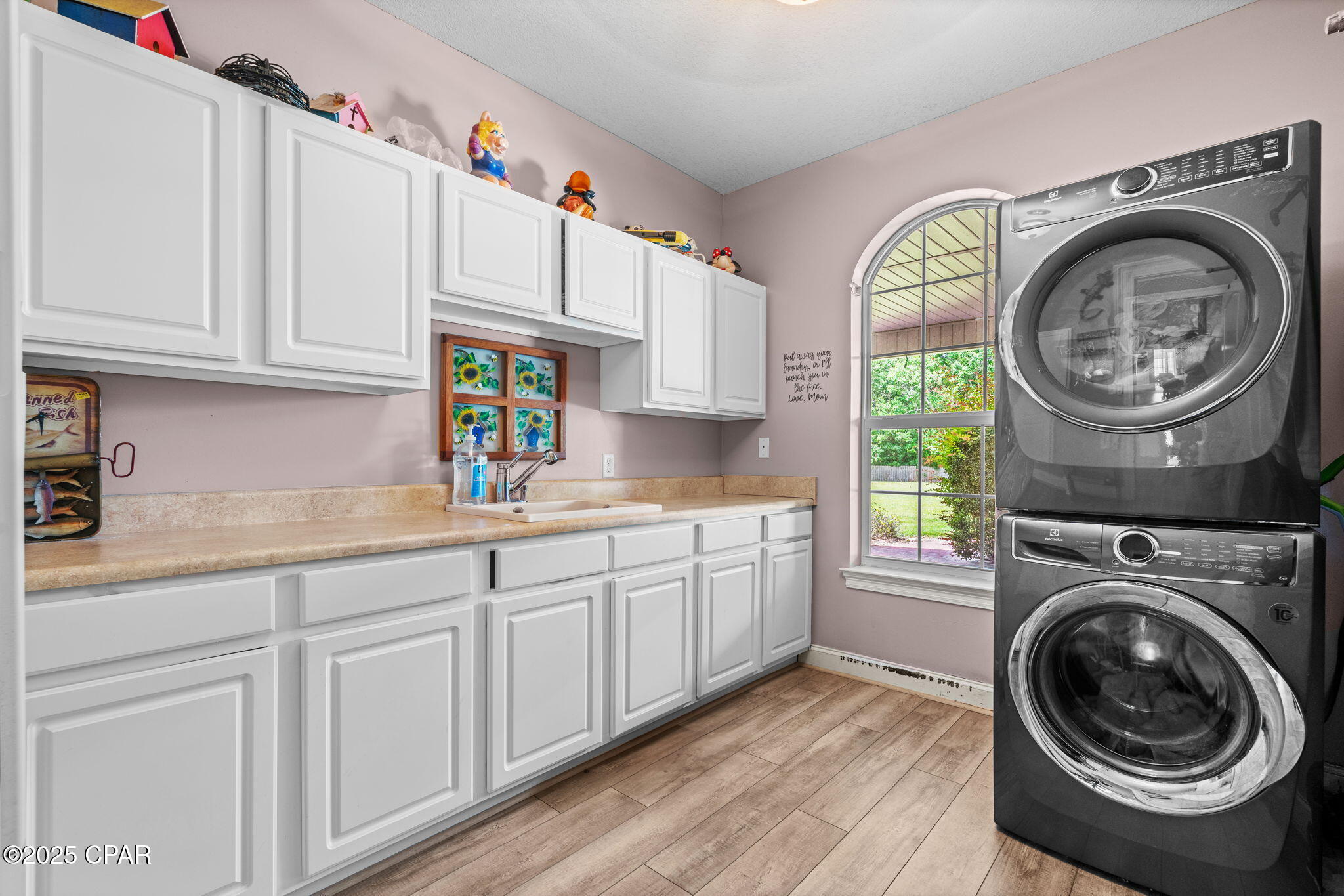 Veag1hosj9qb9t34cpdkvym58q0_mplt_gk1edt Kjg