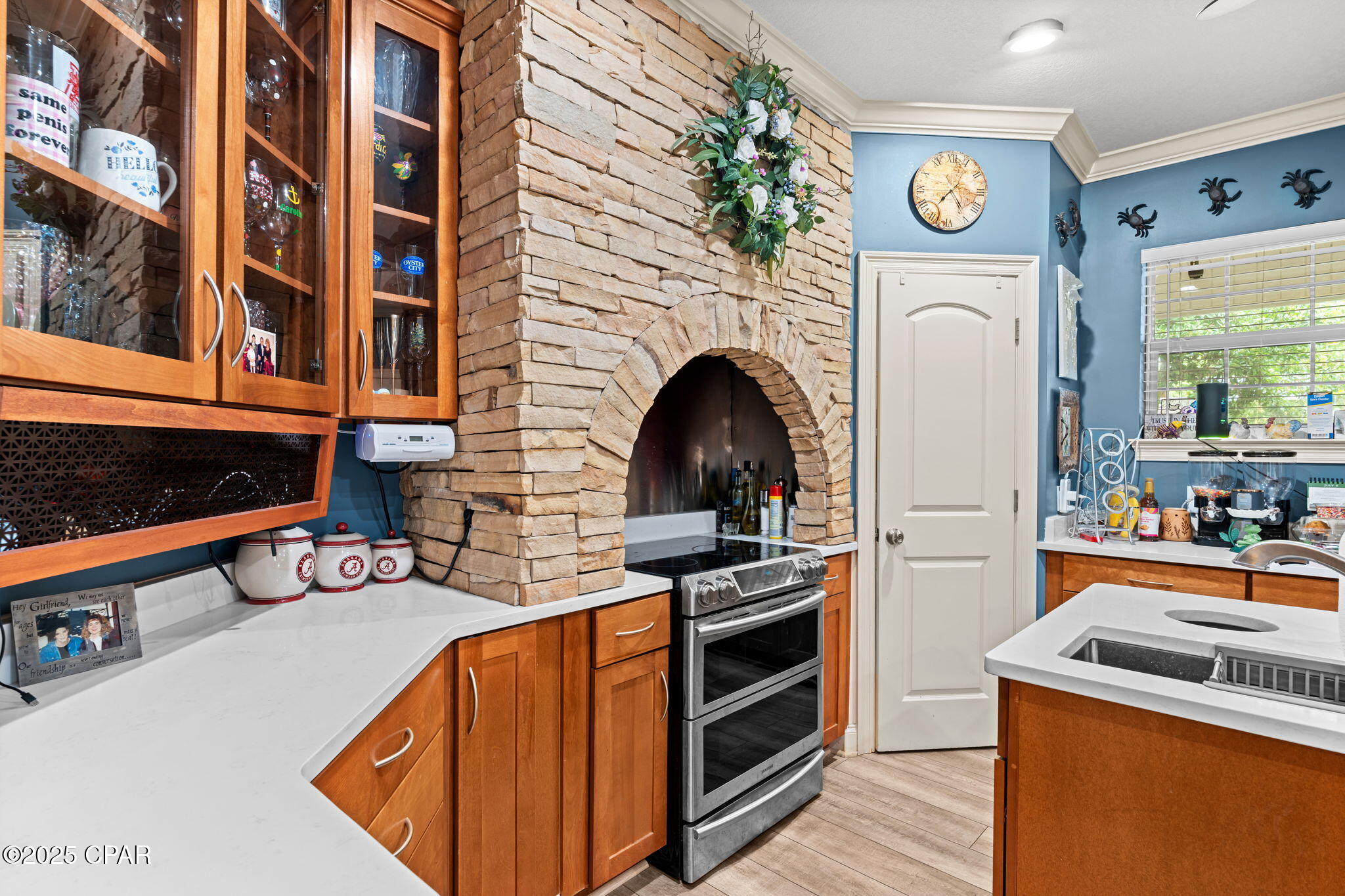 Drj1m7v1l3mciumlebugsbcunrqjet4akc19pdwrx4w