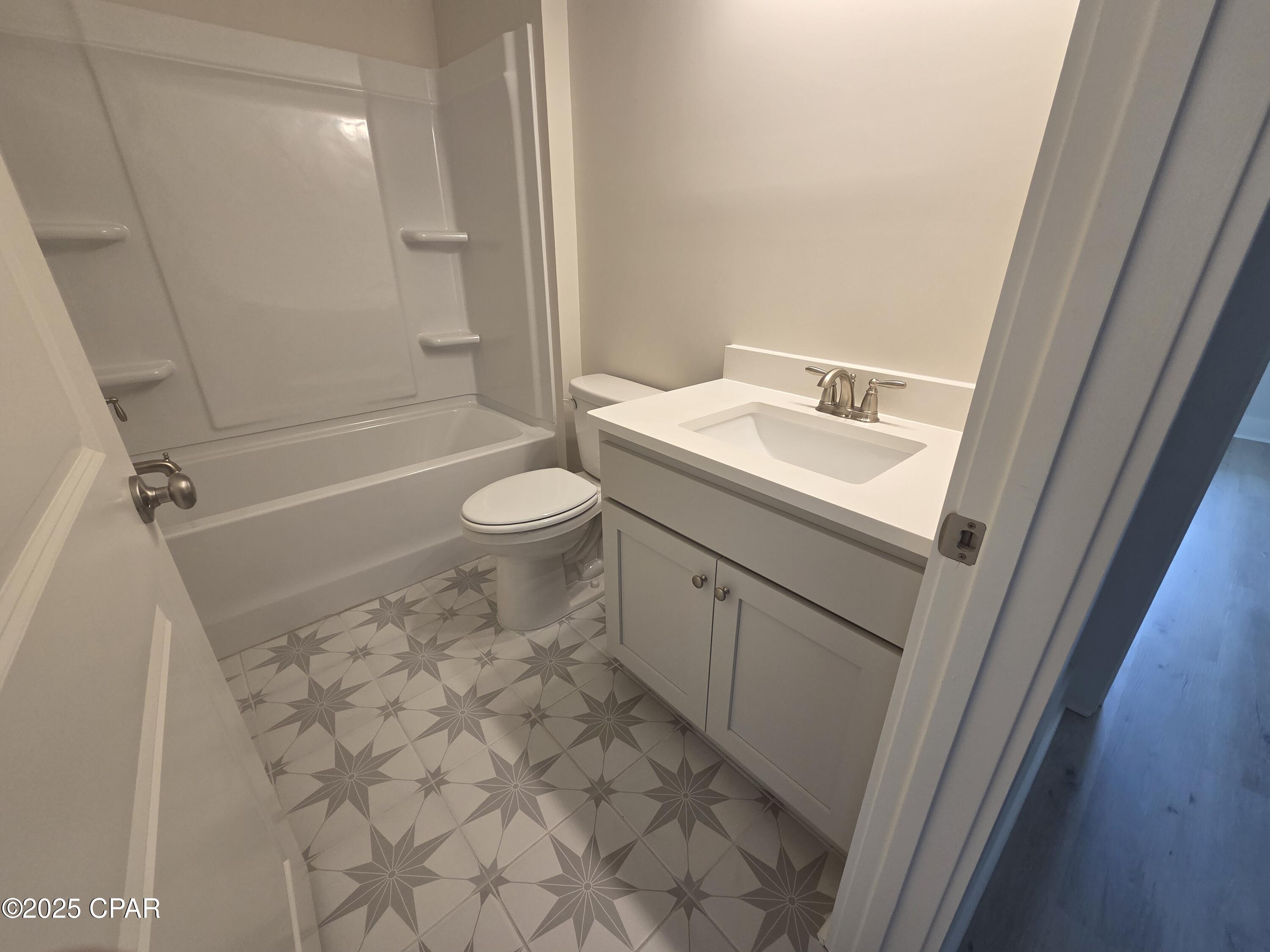 T 7vdit24utnocmpm4lqewy0sic4pruwgfa5gg3dxo0